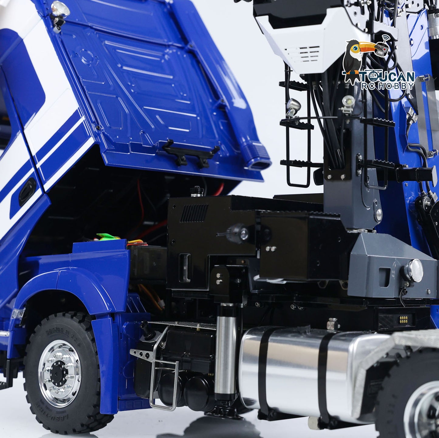 Unitru 03 1/14 3363 RTR Radio Controlled Tractor Truck Metal Chassis Hydraulic Timber Crane 6X6 RC Lorry Car Smoke PL18EV