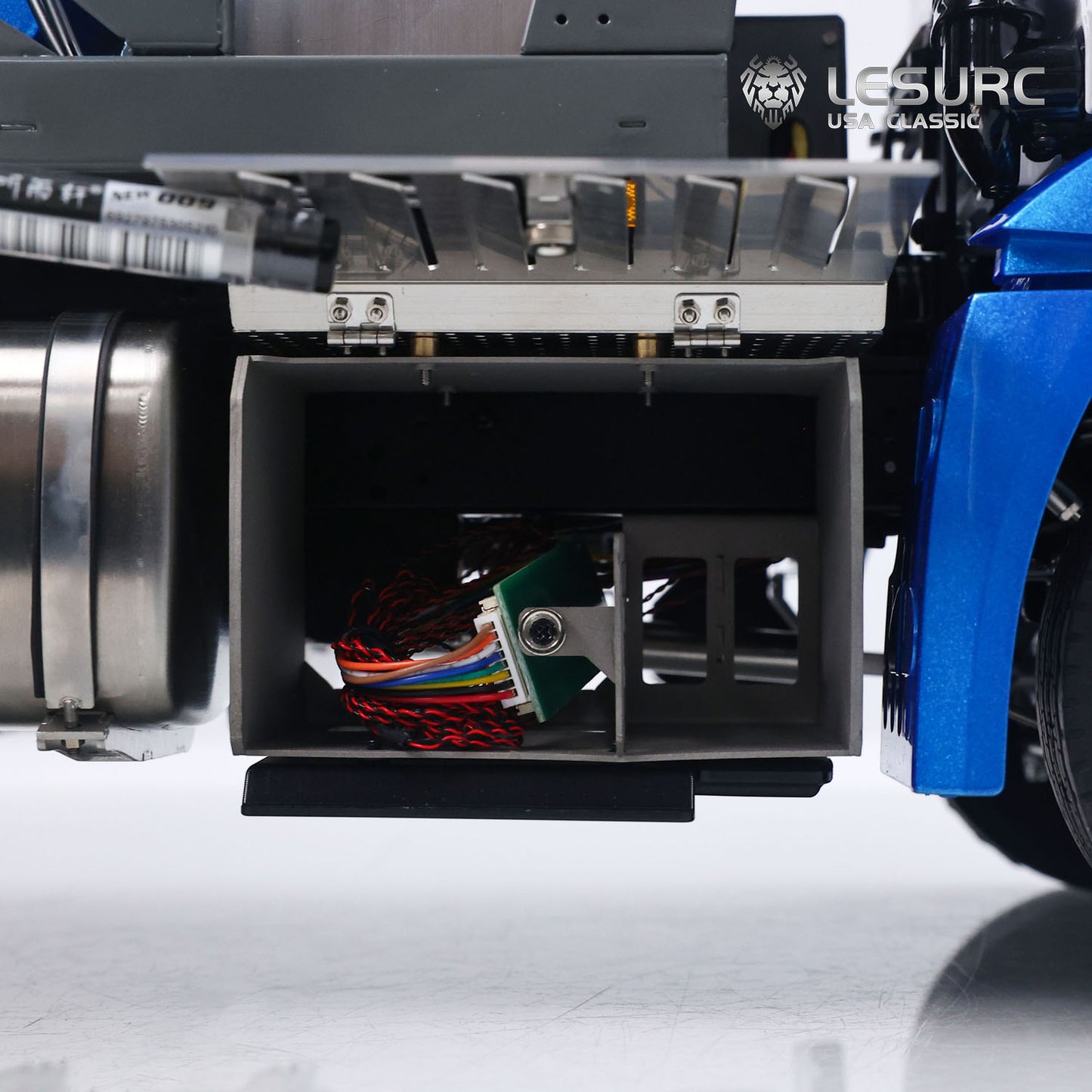 LESU 1/14 4X4 Skip Loader 3Speed 3363 MetalChassisRC Hydraulic Swing Arm Garbage Dump Truck Light Sound Hub Reduction Axle