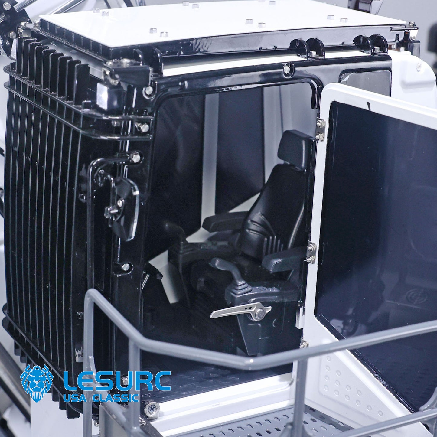 1:14 LESU AOUE 9150 RC Metal Tracked Painted Hydraulic Excavator Double Oil Pumps Forward Shovel W/ Light ESC Servo Motor