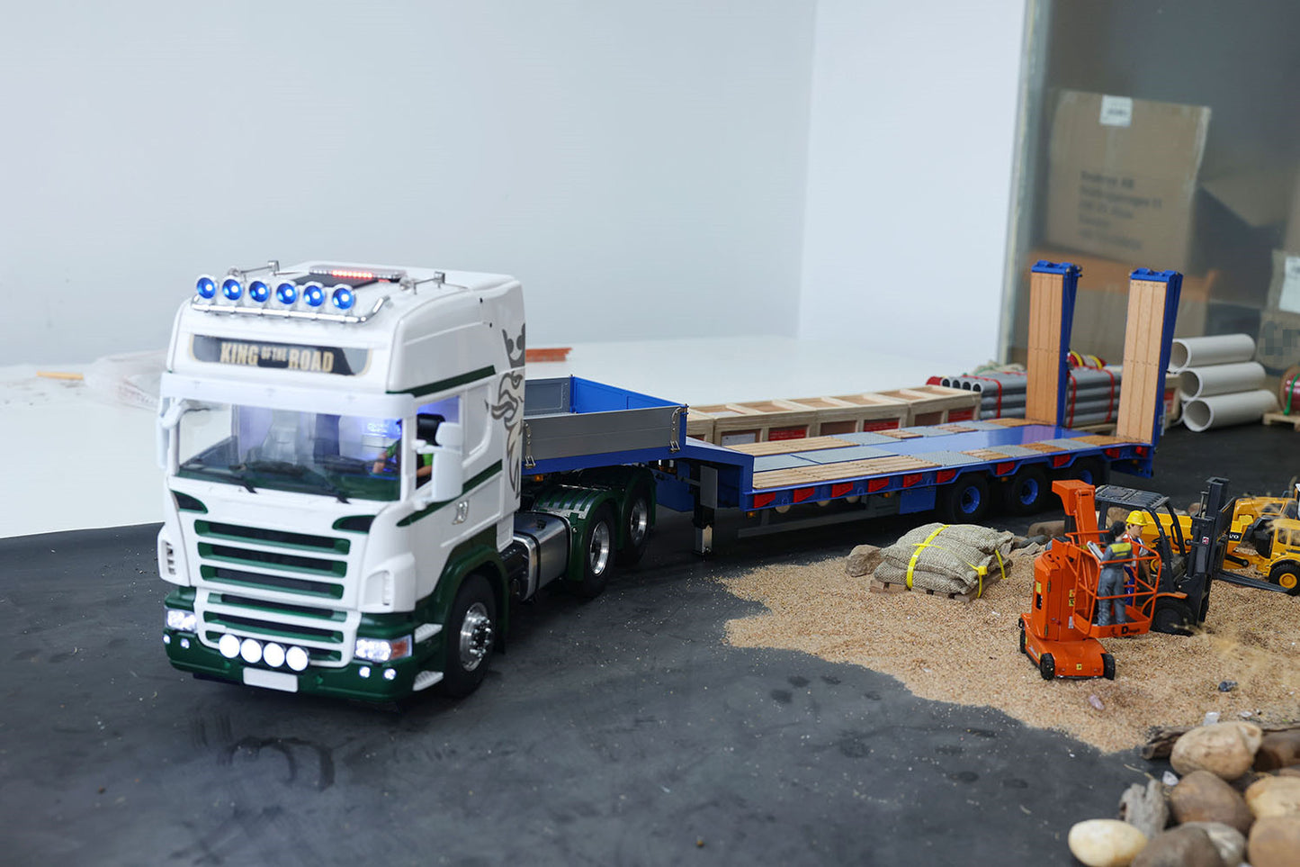 LESU 1:14 Scale DIY Radio Controlled Tractor Truck for 6x6 Remote Control Cars Model W/ Sound Light System Motor Servo ESC