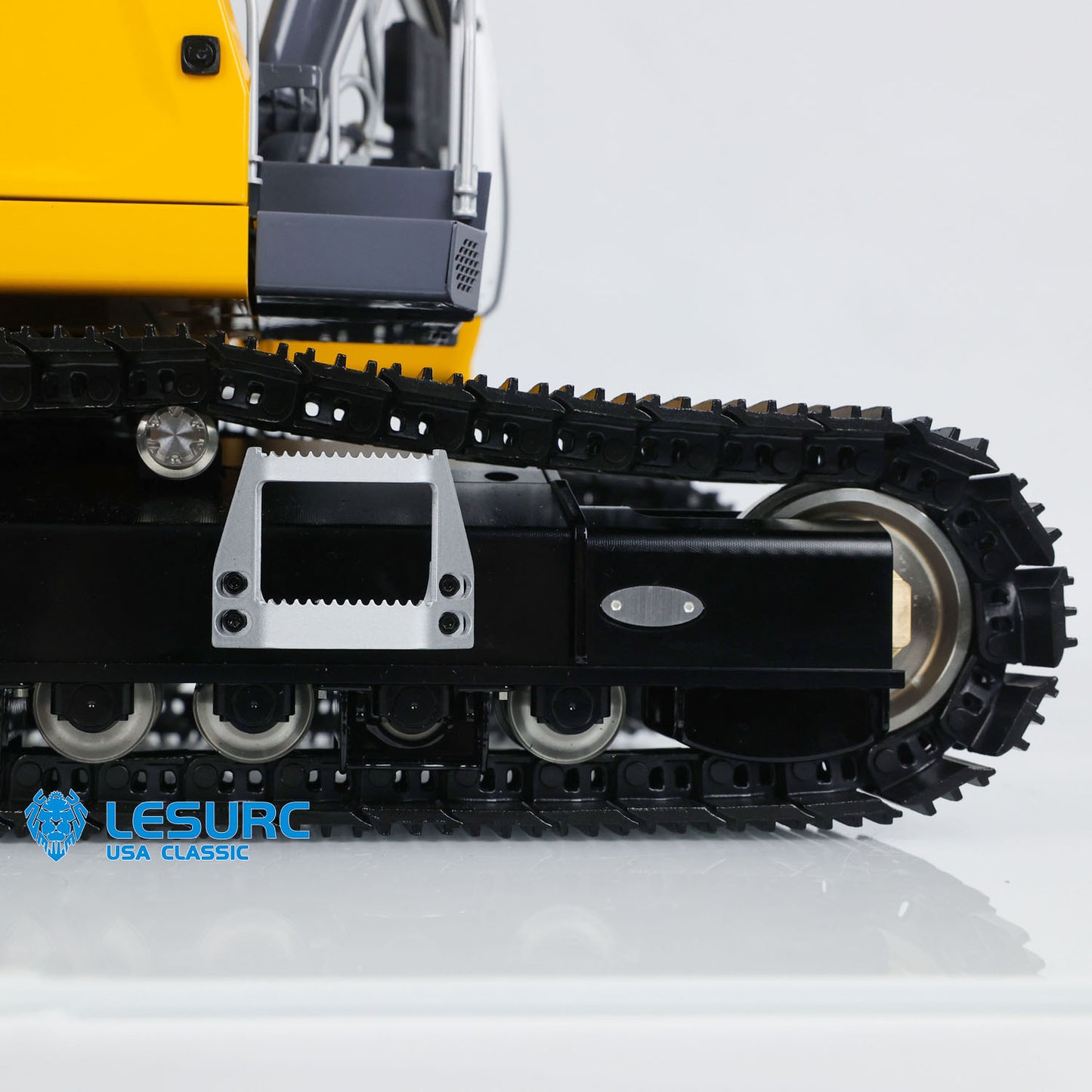 LESU Metal 1/14 Aoue LR945 3-arm Hydraulic RC Digger Painted Assembled Excavator Radio System Model