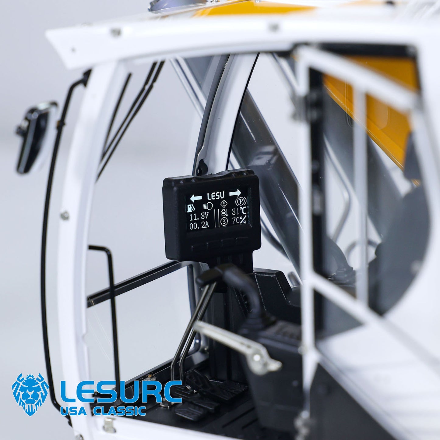 LESU Aoue-LR945 1/14 Hydraulic RC Excavator Assembled Metal Digger Engineering Vehicle Model 7-Ways Reversing Valve