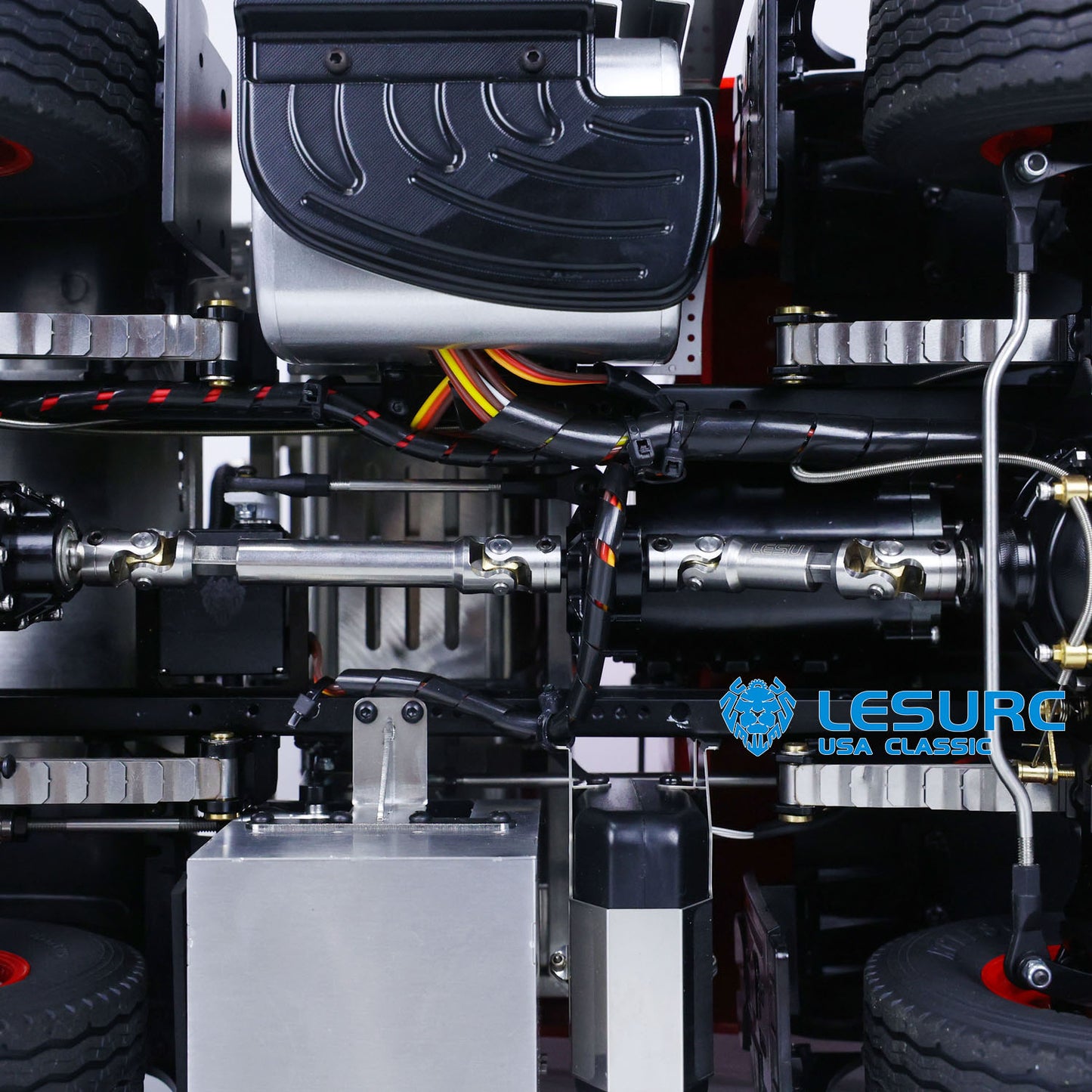 1/14 LESU RC Highline Tractor Truck Heavy-duty Metal Chassis Car Model W/ Lights Sounds Smoke Equipment Rack 3 Speed Gearbox