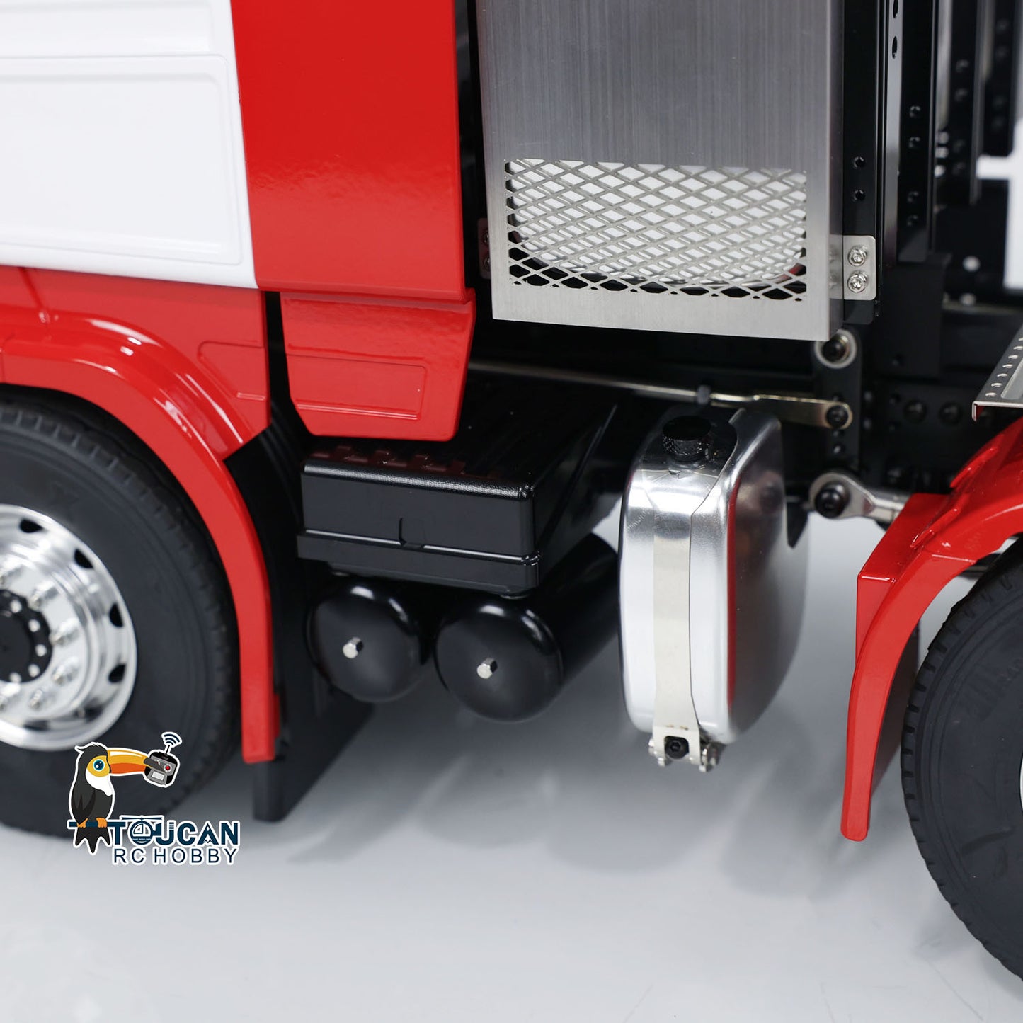 1/14 RC Tractor Truck Radio Control Car LESU 8X8 Metal Chassis Model 2-speed Transmission Light Sound