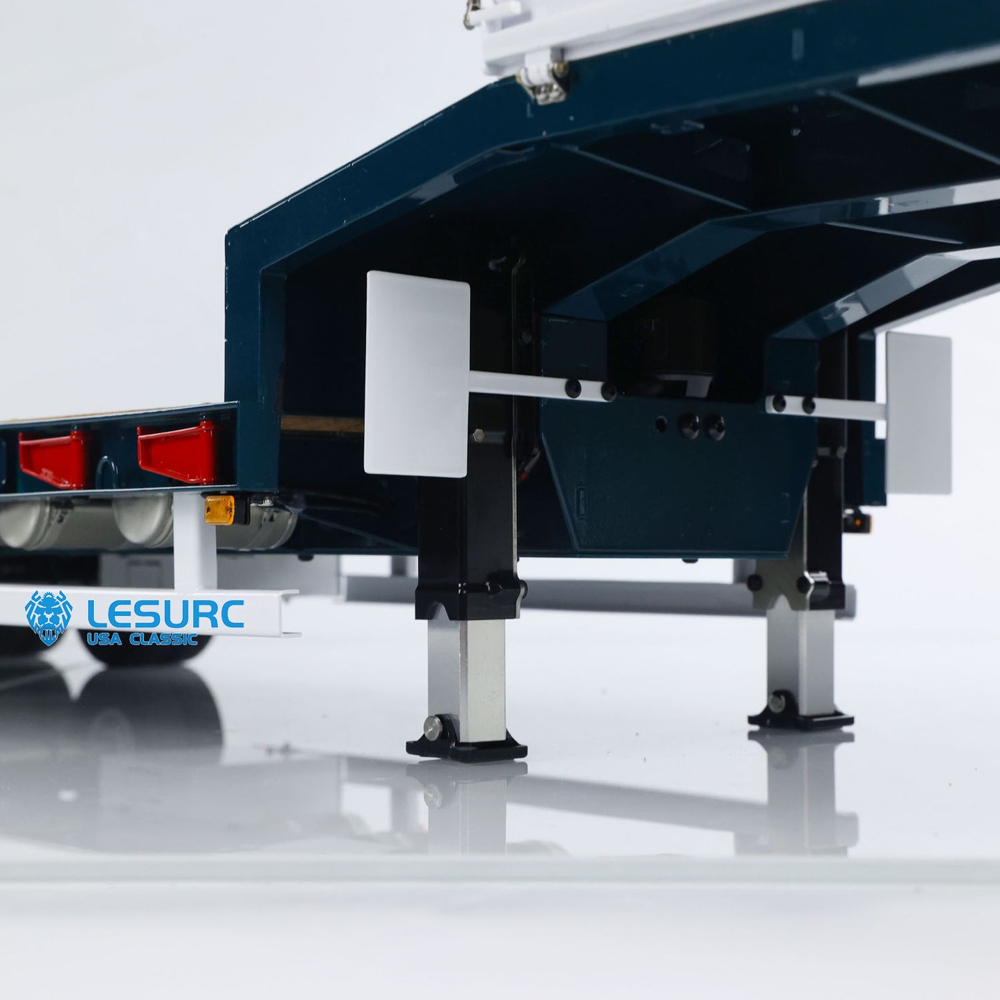 LESU Metal Trailer Hydraulic Lifting Tailboard Painted for RC Tractor Truck Car Emulated Construction Vehicle Hobby Models Light