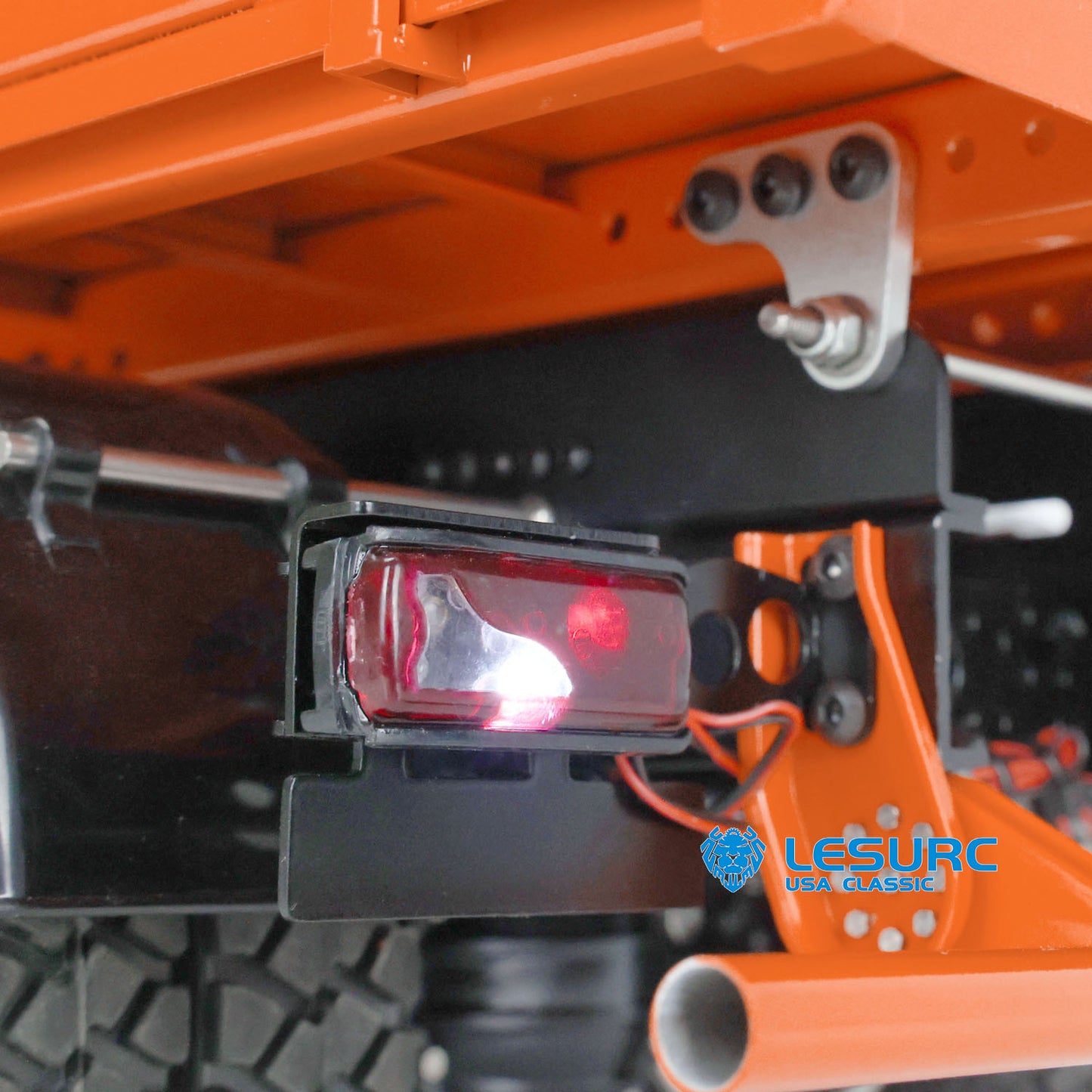 LESU 4*4 1/14 Metal Chassis RC Hydraulic Dumper Truck for TGS Tipper Car Models I6S Remote Control 5200MAH Battery