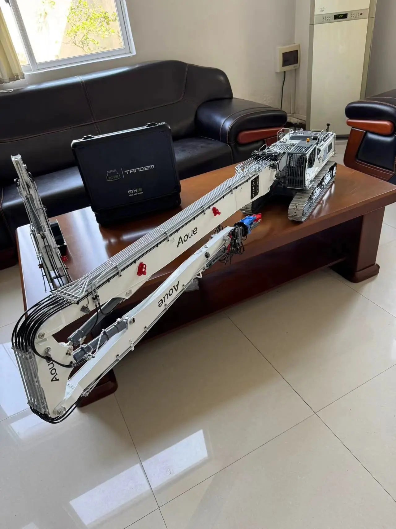 Pre-sale LESU 1/14 LR960 Full Hydraulic Excavator RC Digger Radio Control Construction Vehicle RC Metal Model