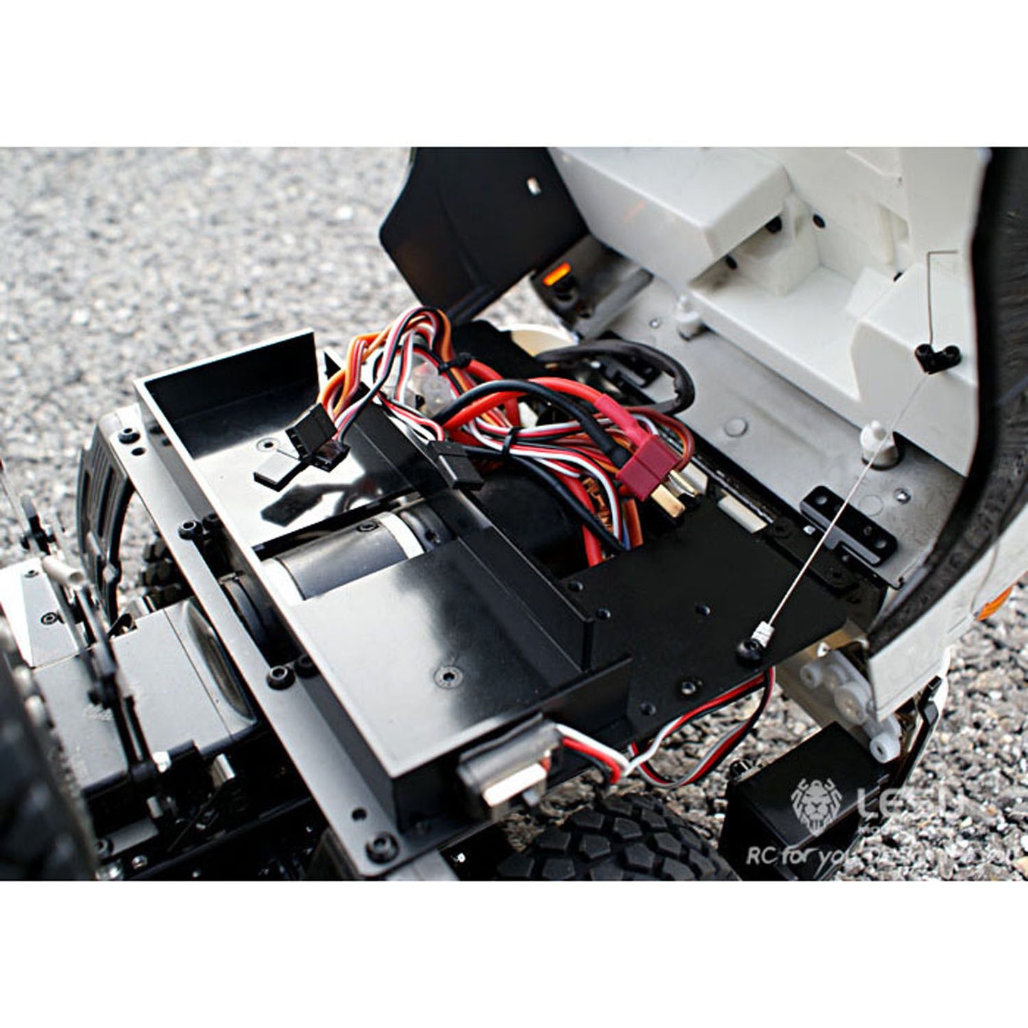 LESU Remote Control Metal 1/14 700 6*6 Tractor Truck Dumper RC Engineering Vehicle Car Model With Motor Light Sound System