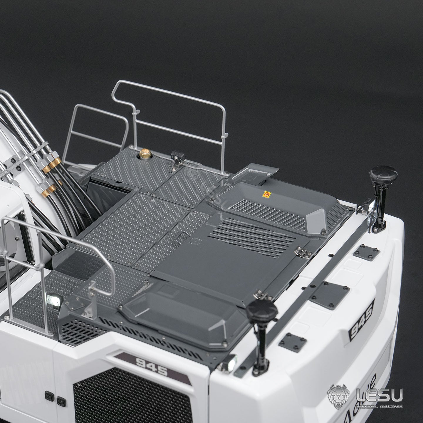 LESU AOUE LR945 1/14 RC Long-reach Hydraulic Excavator CNC Extended Arm Radio Control Digger Model Light 7CH Valve 4MPa Pump