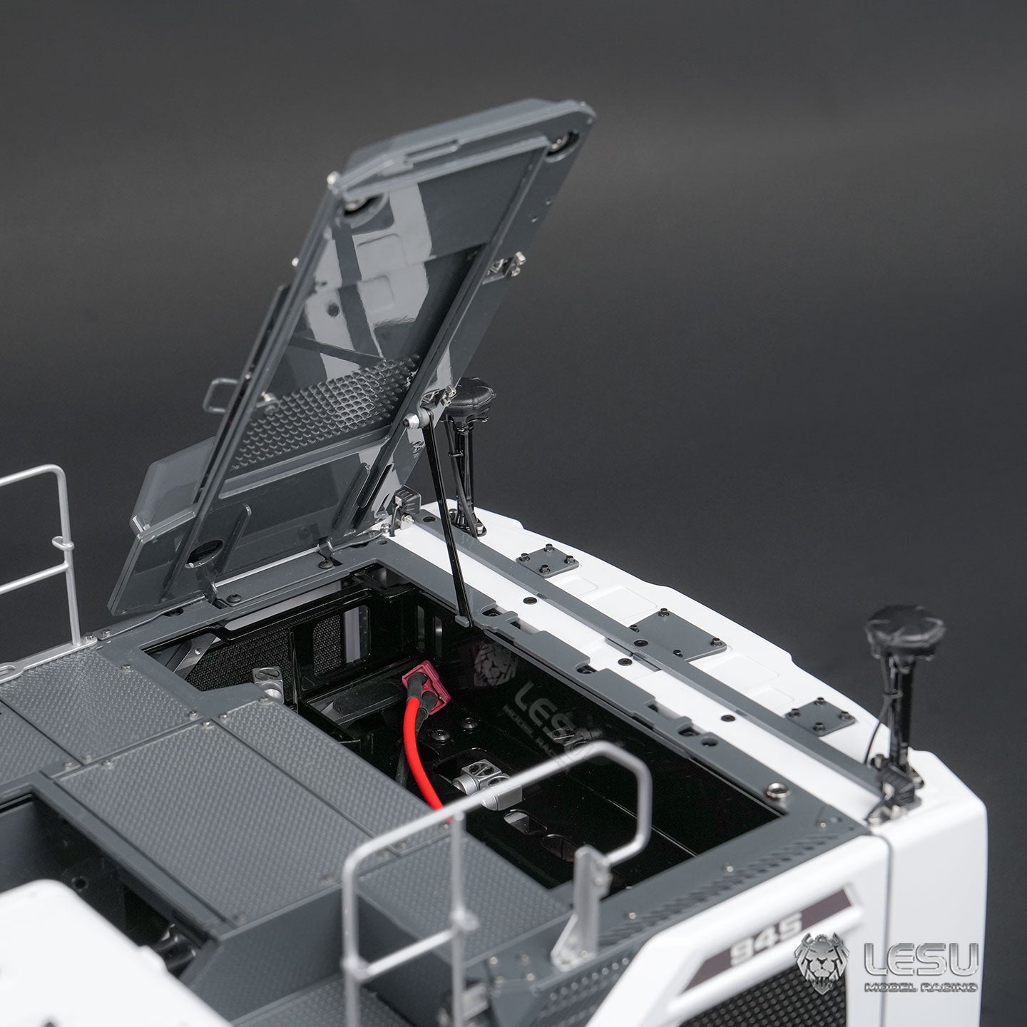 LESU AOUE LR945 1/14 RC Long-reach Hydraulic Excavator CNC Extended Arm Radio Control Digger Model Light 7CH Valve 4MPa Pump