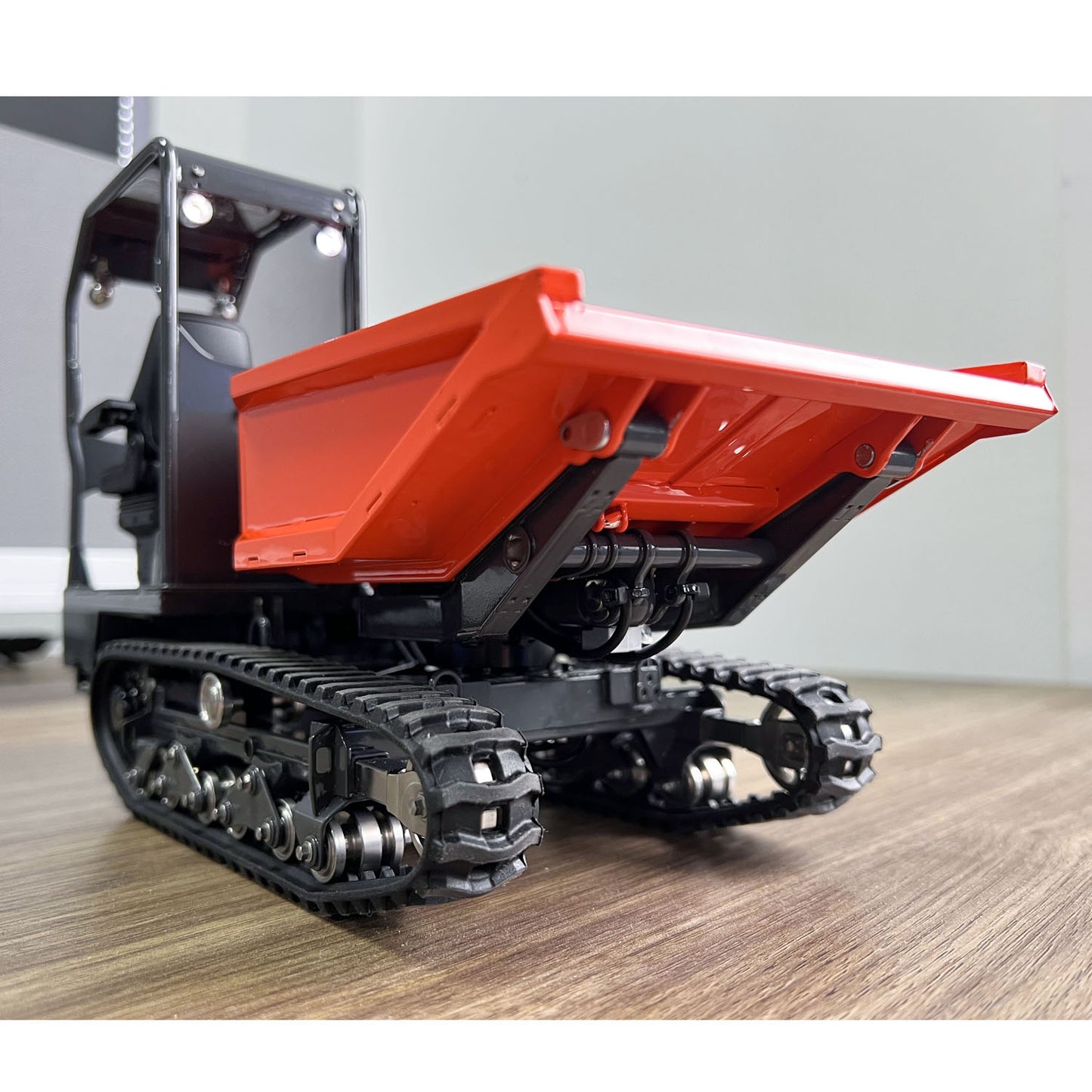 Metal LESU 1/14 Hydraulic Remote Control Tracked Dump Truck KC300HR-5 RC Dumper Model 180 Degree Rotation Openable Door Lights