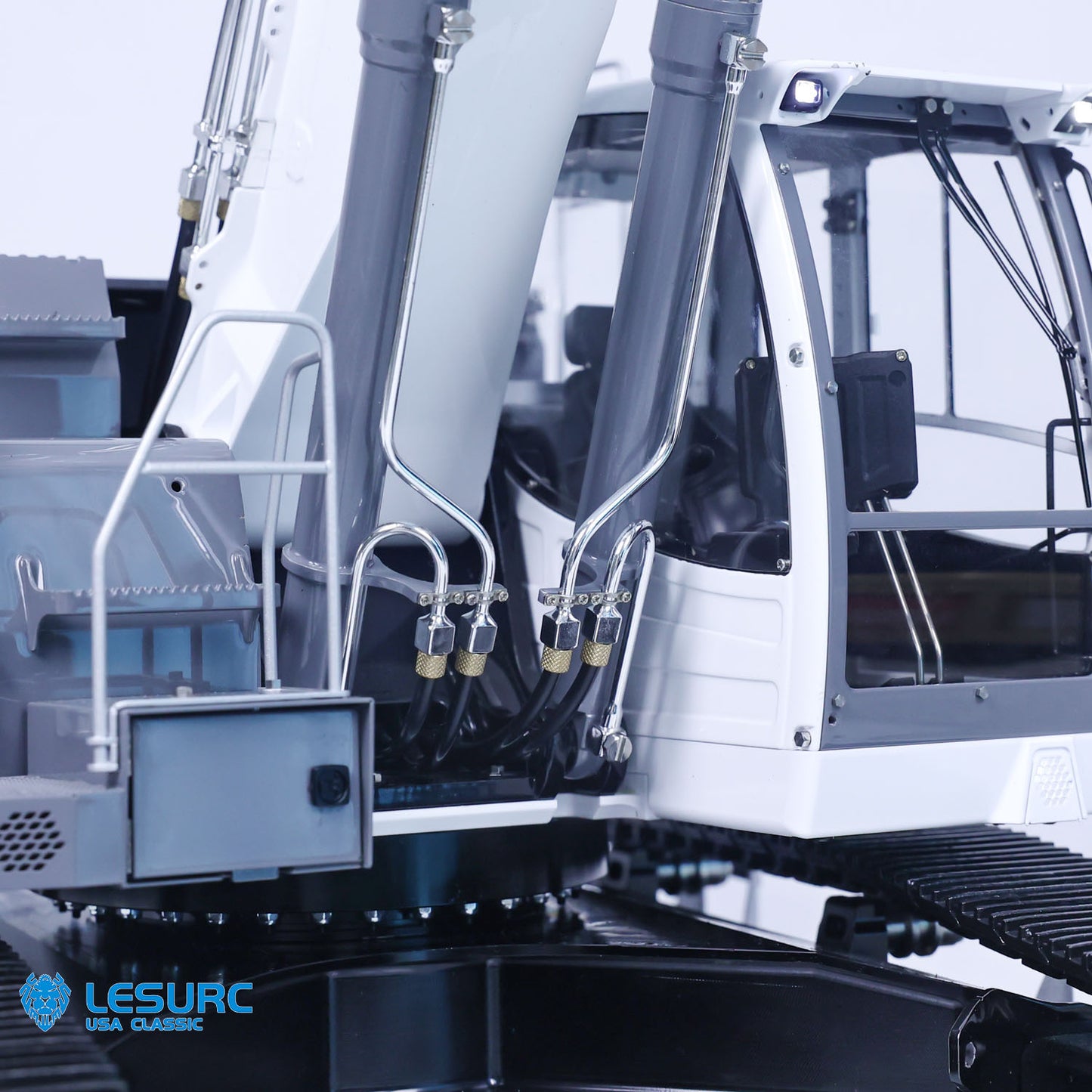 1/14 LESU RC Metal Tracked Hydraulic Excavator Digger LR945 RTR Radio Control Model W/ MOtor ESC Servo Upgrade Accessories Battery