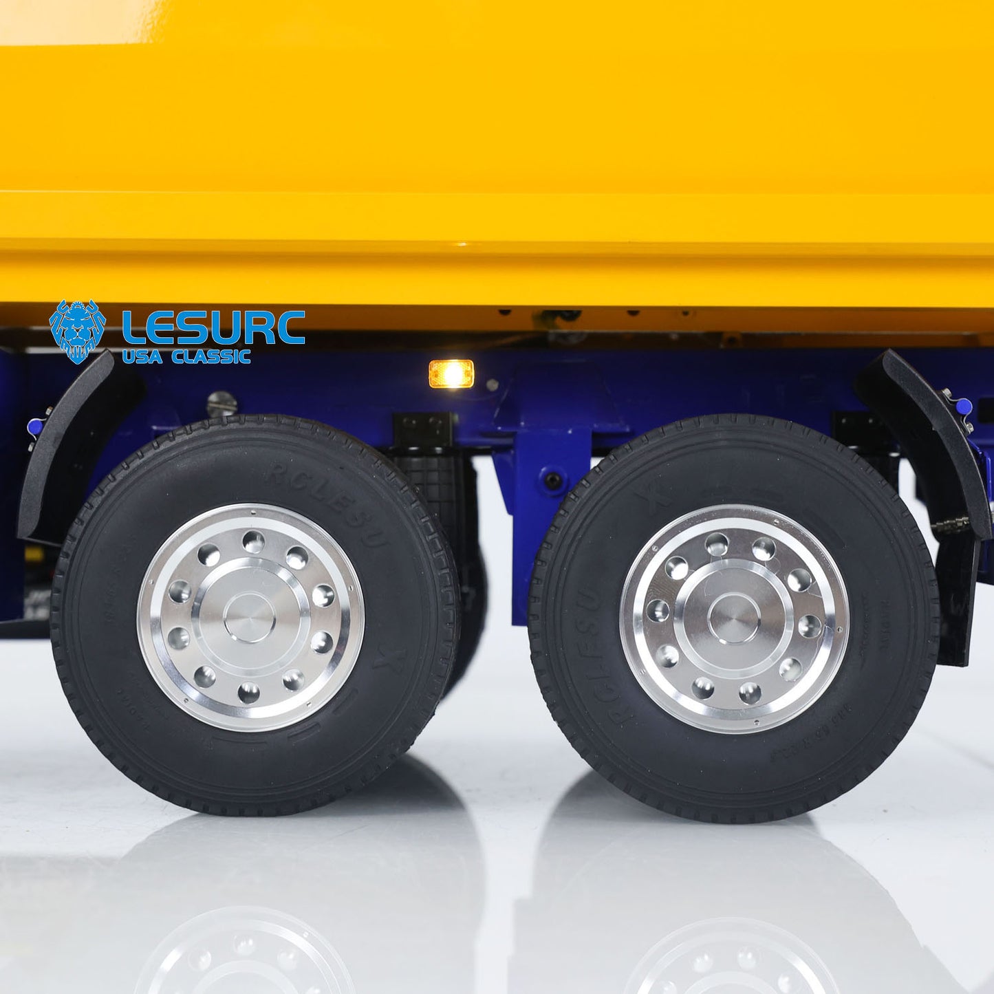 LESU A0051-C 1/14 Metal Full Dump Trailer 2-Axle Heavy Haul Transport Vehicle Electric Landing Legs LED Lights for RC Tractor Truck DIY Models for Model Enthusiast