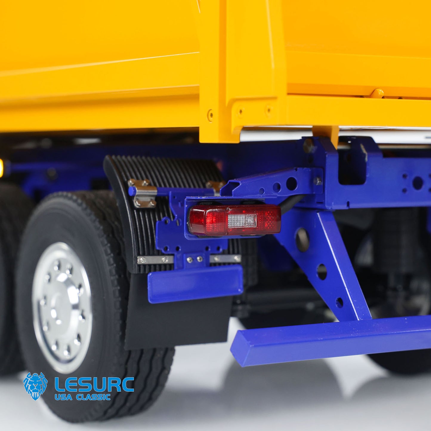 LESU A0051-C 1/14 Metal Full Dump Trailer 2-Axle Heavy Haul Transport Vehicle Electric Landing Legs LED Lights for RC Tractor Truck DIY Models for Model Enthusiast