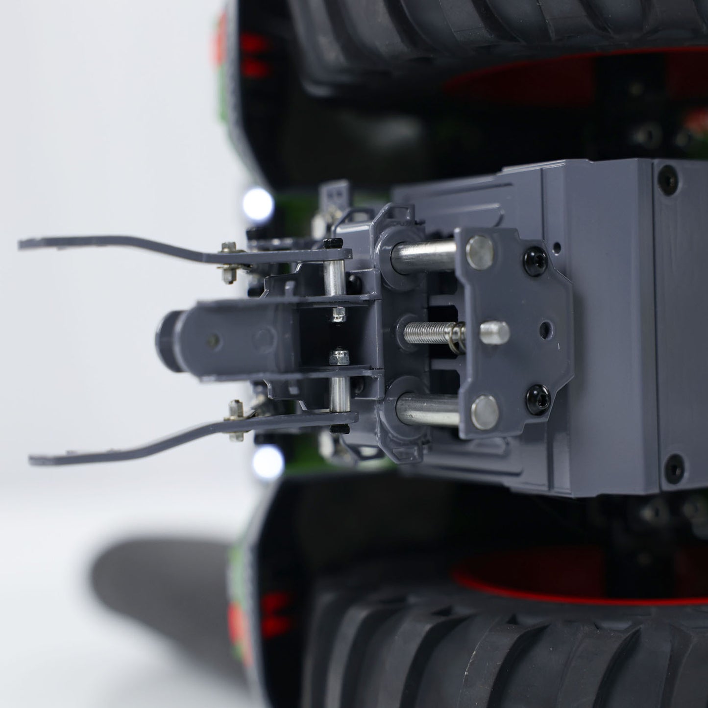 LESU A0005 1/16 4X4 Fendt Metal Chassis RC Walking Tractors with FrSky ST8 Remote Controller Differential Lock Light Sound System