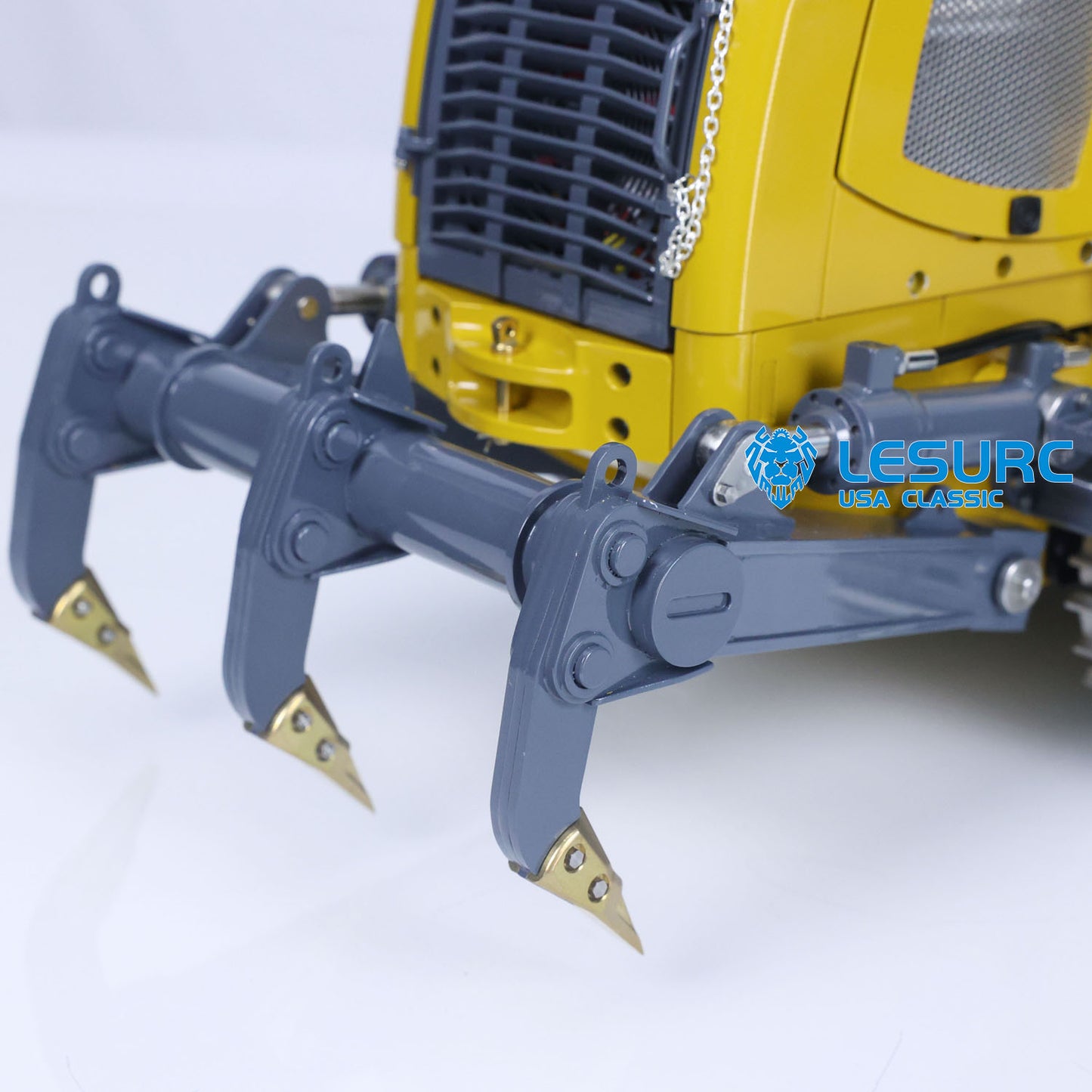 LESU LR636 1/14 Metal Hydraulic RC Tracked Loader Brushless Motor PL18EV Lite Remote Controller 4 Ways Directional Valve Sound Light System