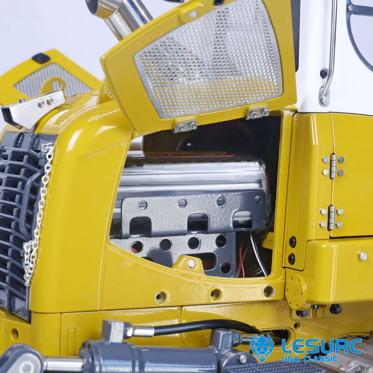LESU LR636 1/14 Metal Hydraulic RC Tracked Loader Brushless Motor PL18EV Lite Remote Controller 4 Ways Directional Valve Sound Light System
