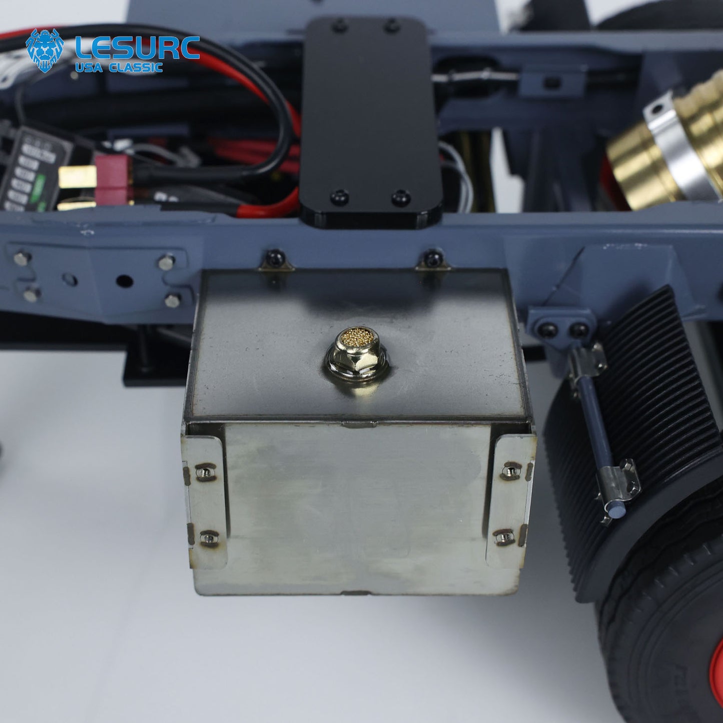 LESU A0051 1/14 Metal Hydraulic RC Full Trailer with Electric Support Legs LED Lights for RC Tractor Trucks Backyard Fun