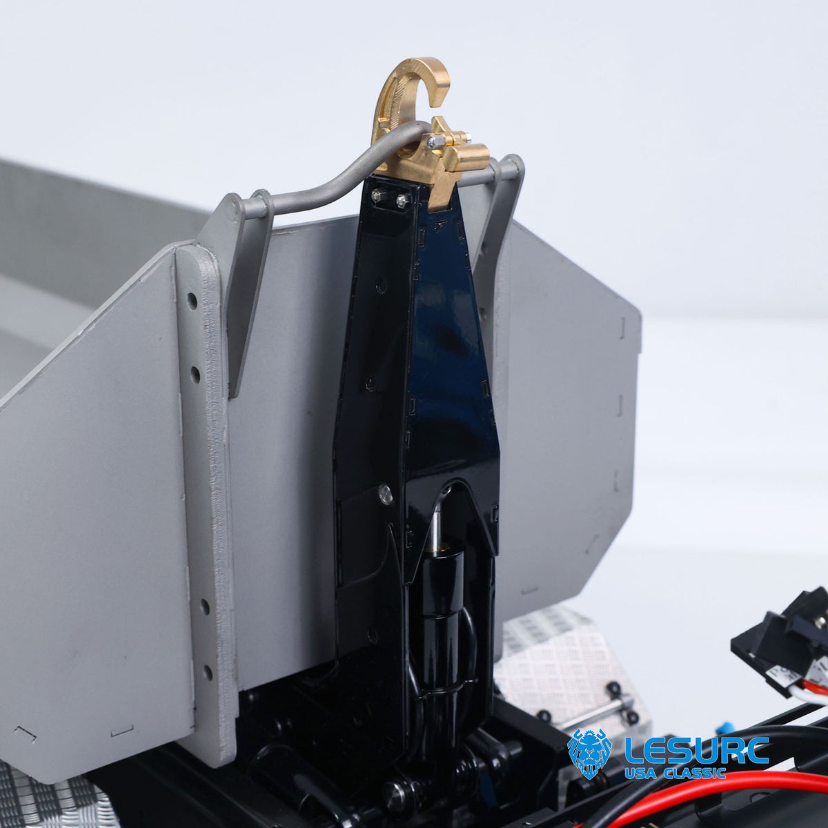LESU Z0098 1/14 Metal Hydraulic Roll On Off Dump Truck 8x8 Folding Hooklift Engineering vehicle with 3Speed Gearbox Differential Lock Sound Light