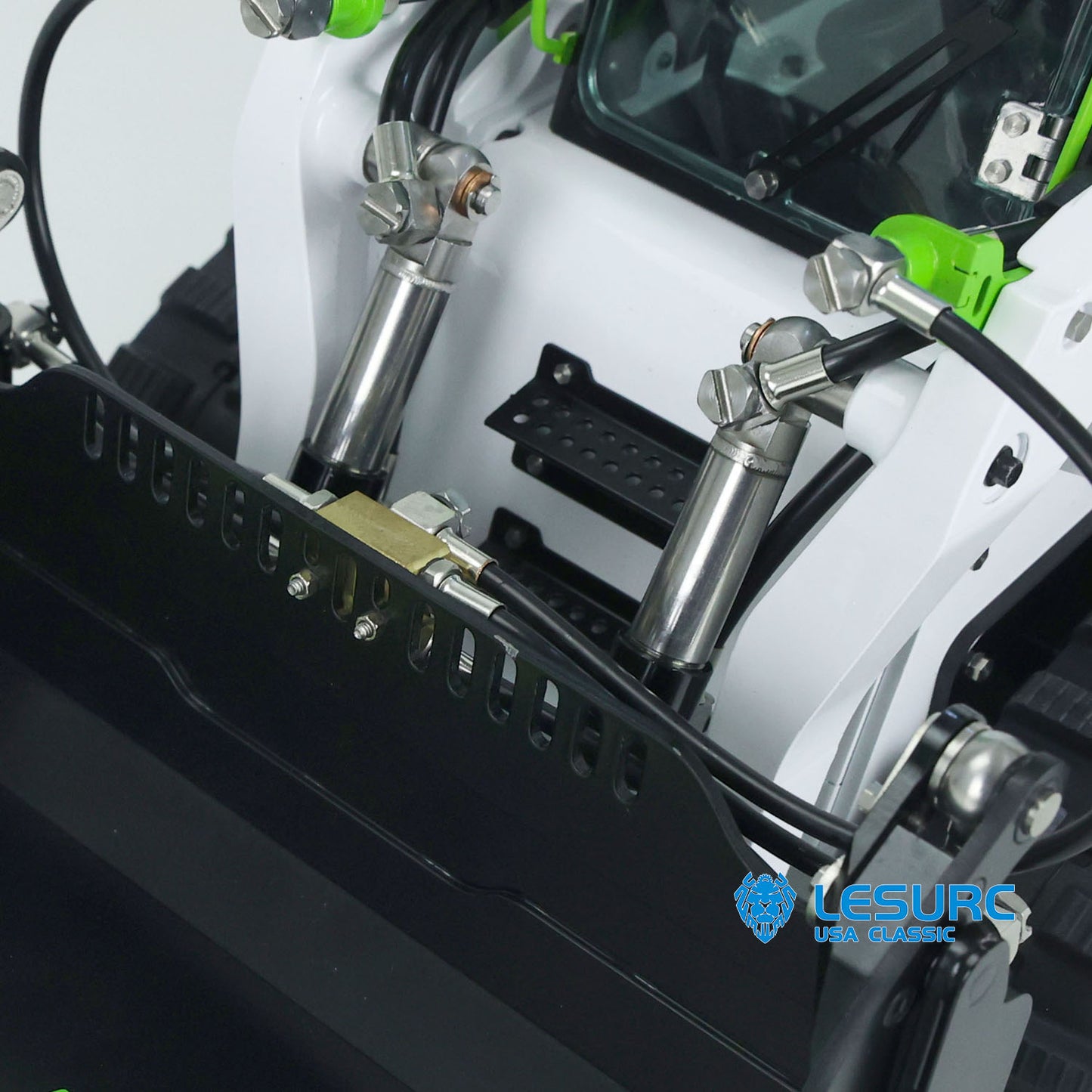 LESU 1/14 Aoue LT5 Remote Controlled Hydraulic Loader Skid-Steer Ready To Run Radio Tracked Car W/ Controller Battery DIY Parts