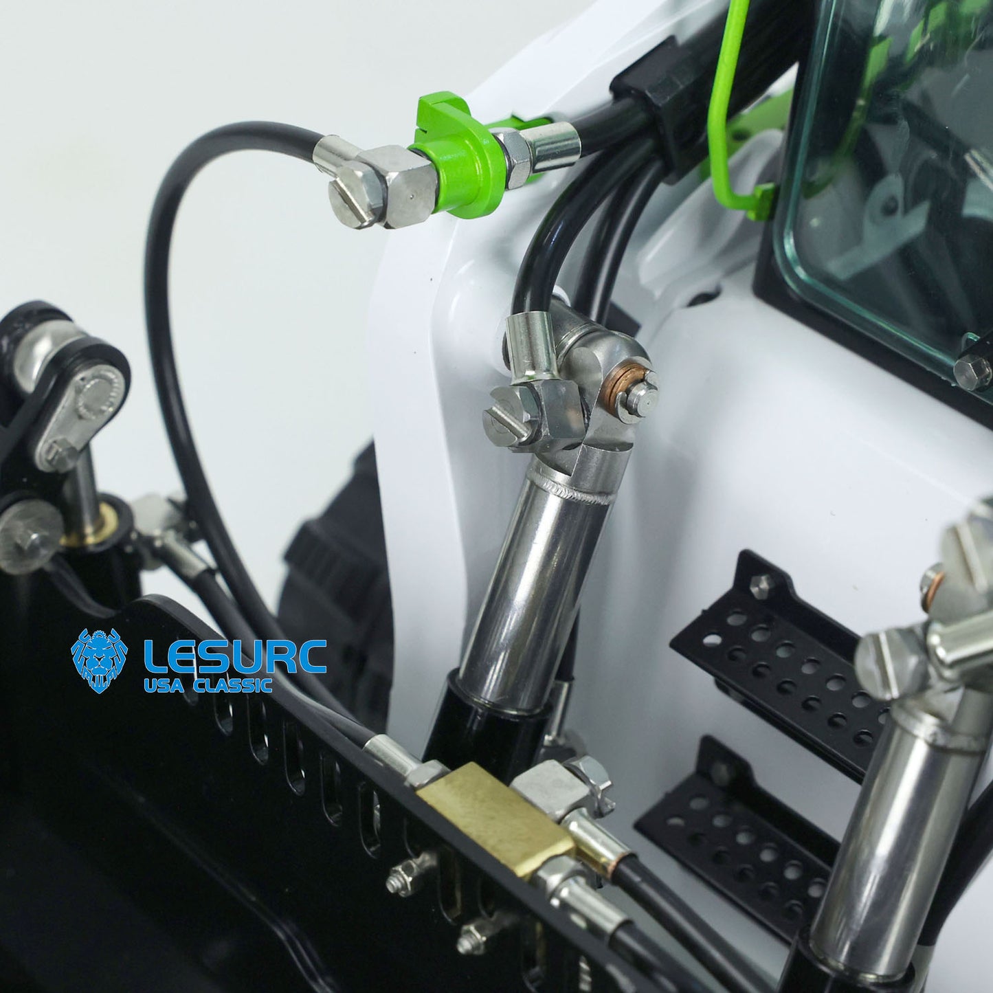 LESU 1/14 Aoue LT5 Remote Controlled Hydraulic Loader Skid-Steer Ready To Run Radio Tracked Car W/ Controller Battery DIY Parts