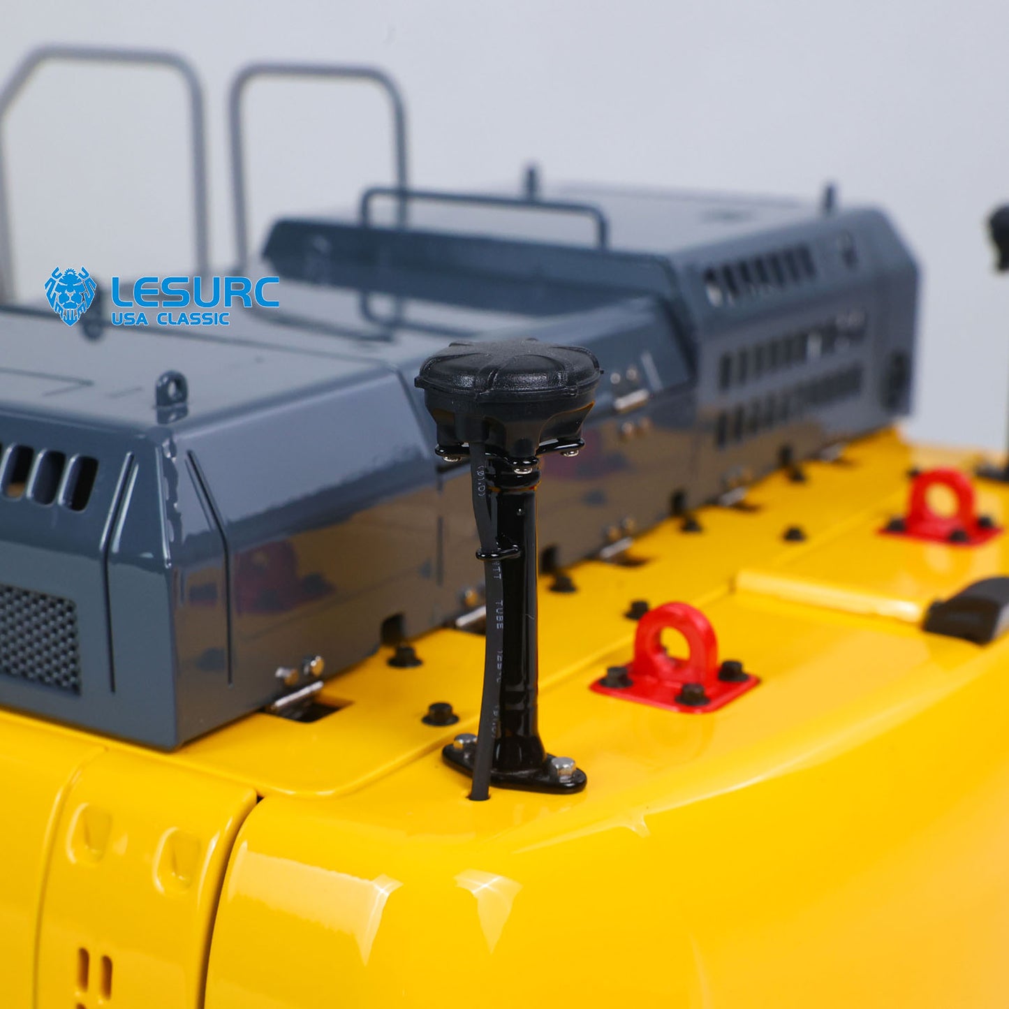 LESU SK500 1/14 Metal Remote Control Hydraulic Excavator B0018 RC Digger with 6 Ways Valve Light System for RC Construction Hobbyists