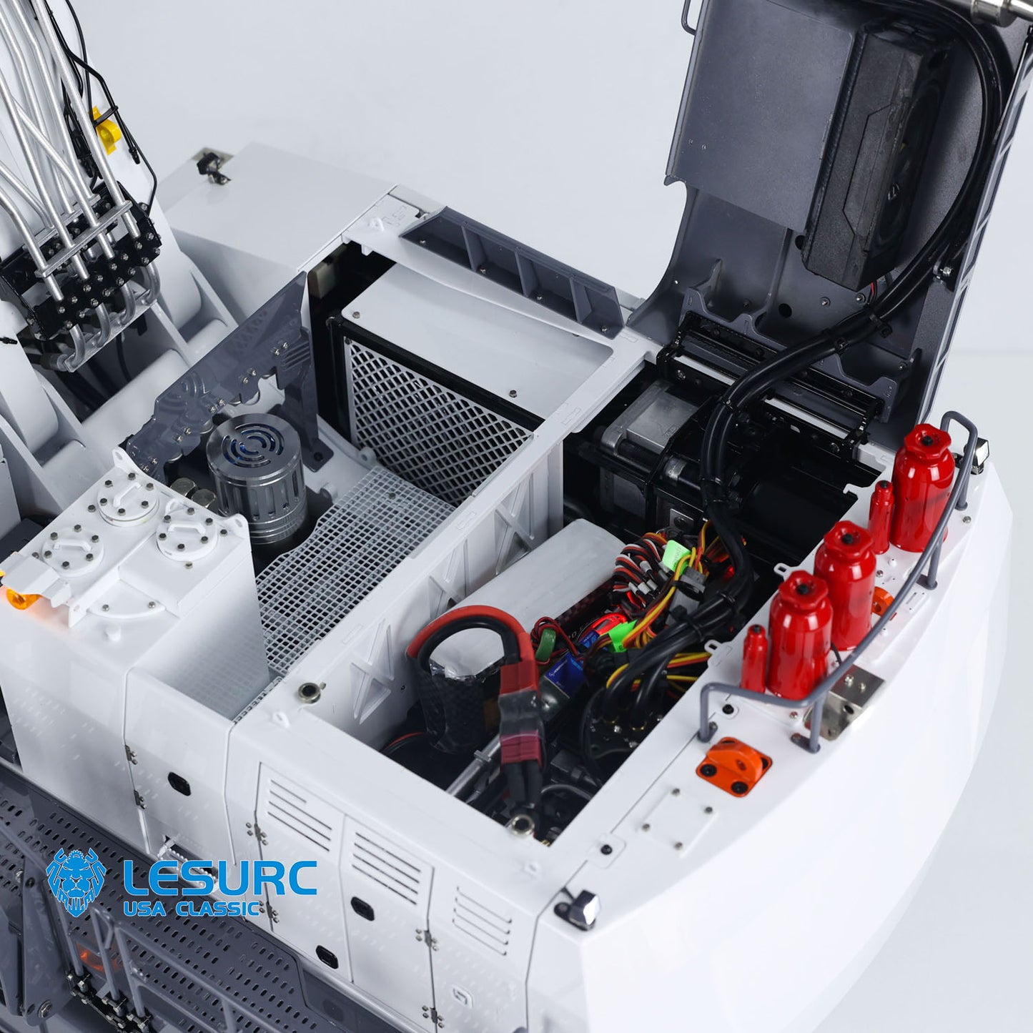 LESU Aoue 9150 1/14 Metal RC Digger B0010 Hydraulic Excavator with Dual Pump Lifting Ladder 5CH Valve Light System for Scale Machinery Enthusiast