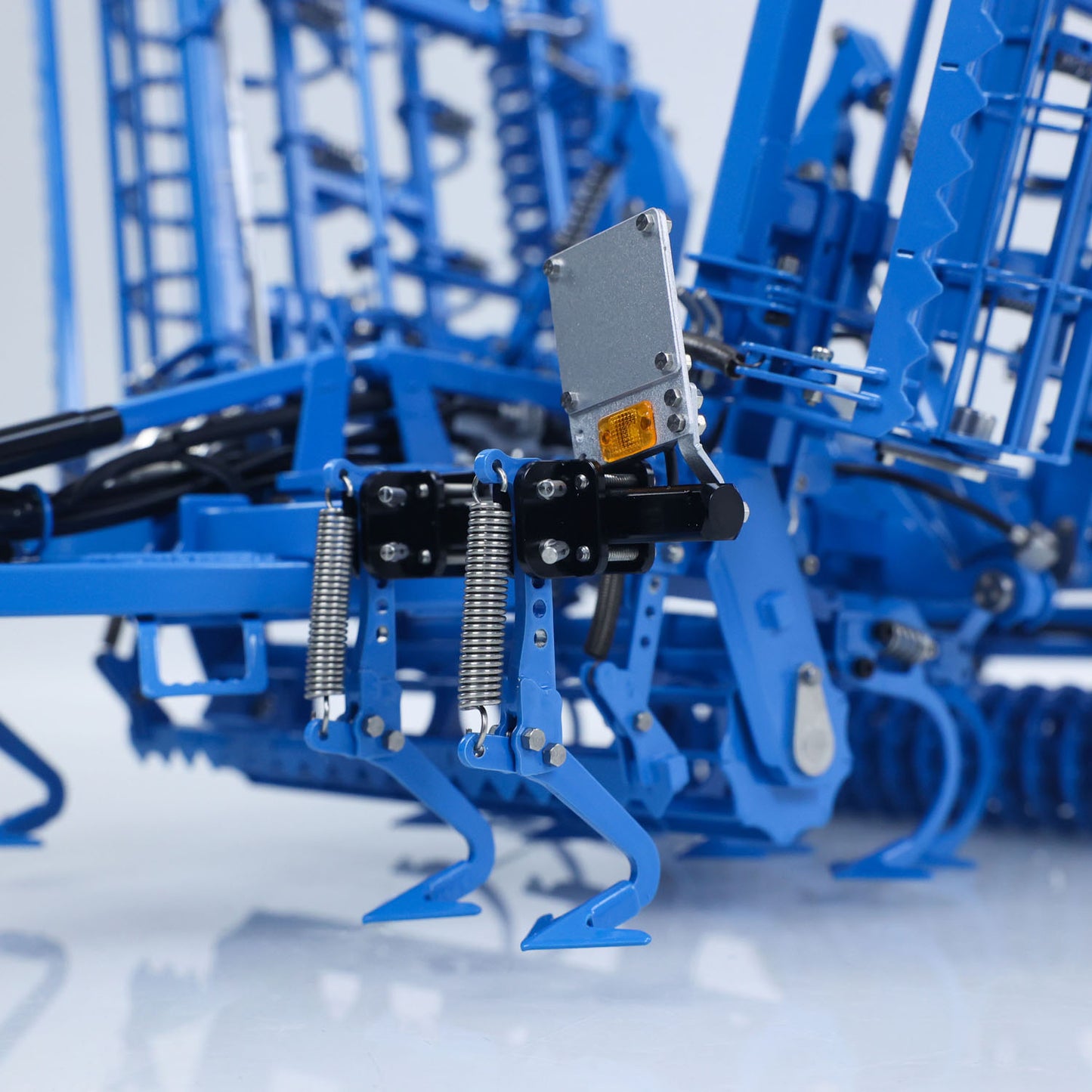 IN Stock LESU Metal 1/14 RC Tractor Truck AOUE 1050 4x4 Hydraulic Farm vehicle K500 Seedbed Pre-sowing Soil Preparation Planter Plough Light Sound