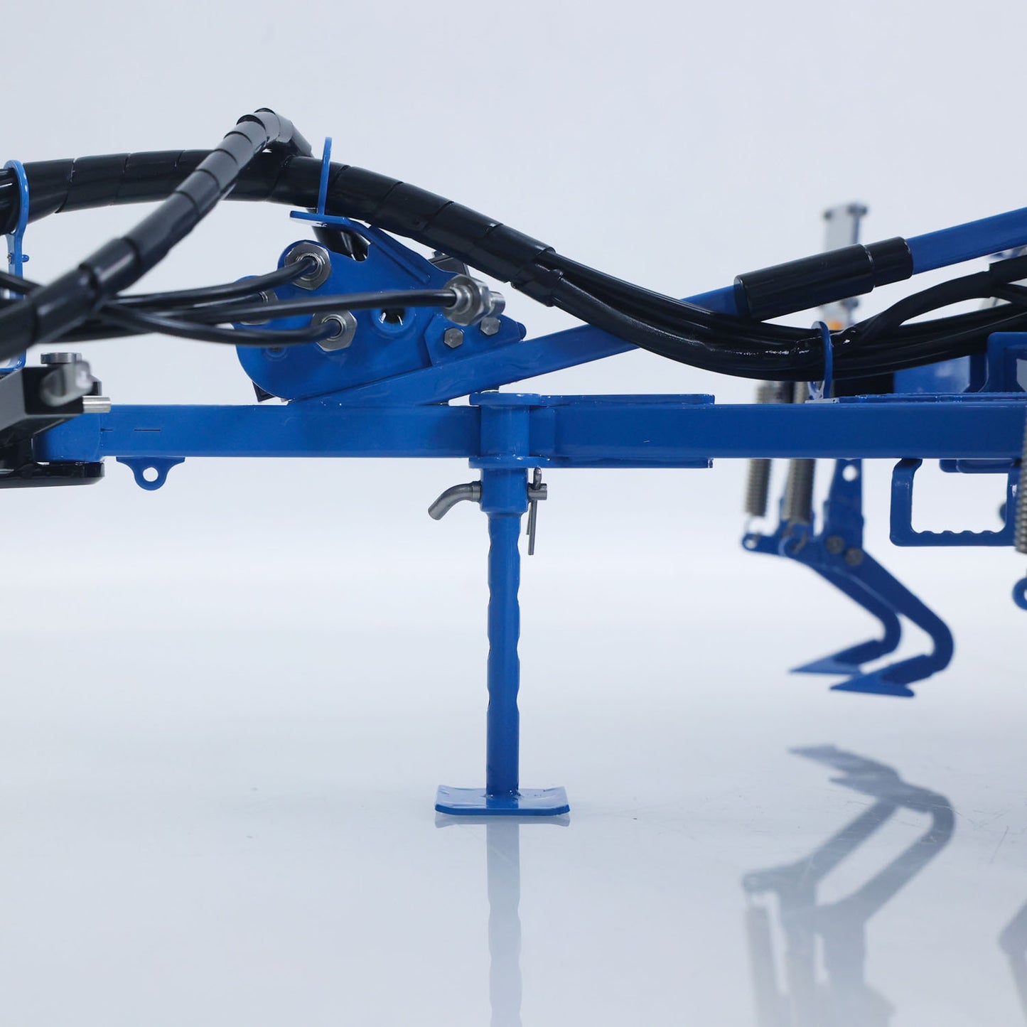 LESU Metal 4x4 1/14 RC Tractor Truck AOUE 1050 K500 Seedbed Pre-sowing Soil Preparation Planter Plough Hydraulic Agricultural Vehicles Frsky PL18EV Lite