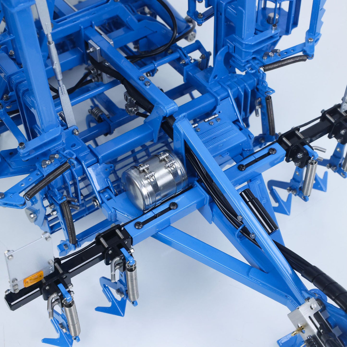 IN Stock LESU AOUE 1050 Metal 4x4 1/14 RC Tractor Truck Hydraulic Agricultural Vehicles K500 Seedbed Pre-sowing Soil Preparation Machine Frsky XE Lite