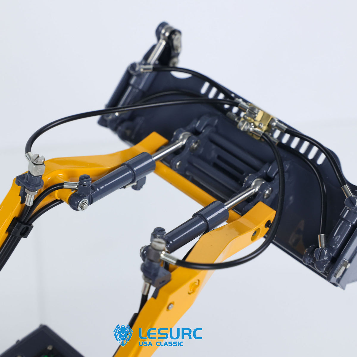 11.11 Flash Sale LESU Aoue LT5 1/14 Metal Hydraulic Tracked RC Skid-Steer Loader B0008 with I6S Radio Controller Light Sound System for Construction Vehicle Enthusiast