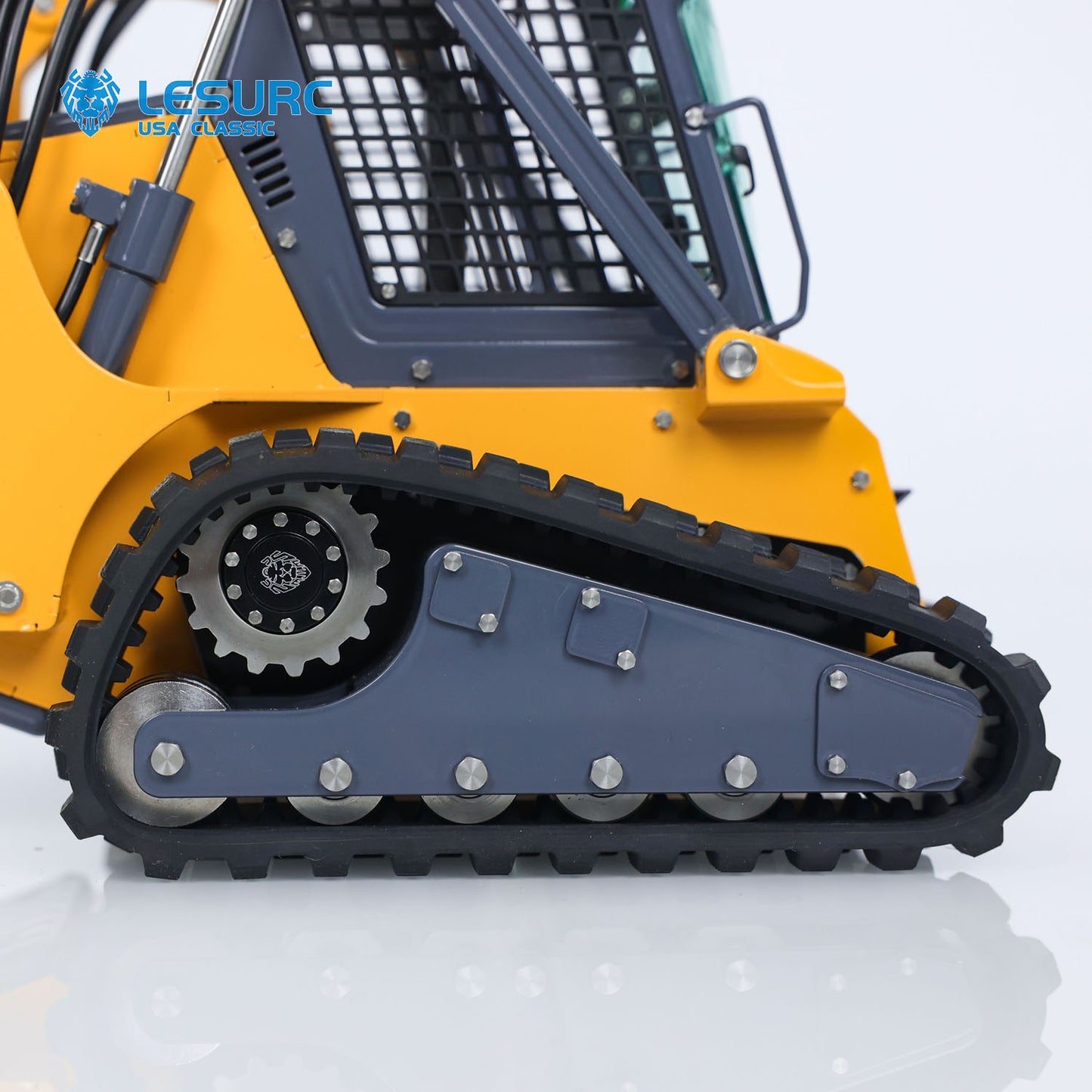 LESU AoueLT5 1/14 Stainless Steel Hydraulic RC Skid-Steer Loader B0008 with Light Sound System for Construction Vehicle Model Enthusiast