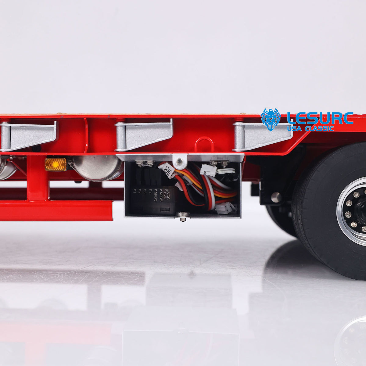 IN Stock LESU A0054 1/14 Metal Trailer Hydraulic Lifting Tailboard 4 Axles Steering Available Electric Support Legs for DIY RC Tractor Truck