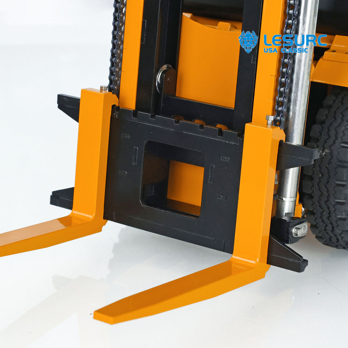 US Stock LESU 1/14 Hydraulic RC Forklift A0002 Transfer Vehicle with Differential Front Axle Light Sound System