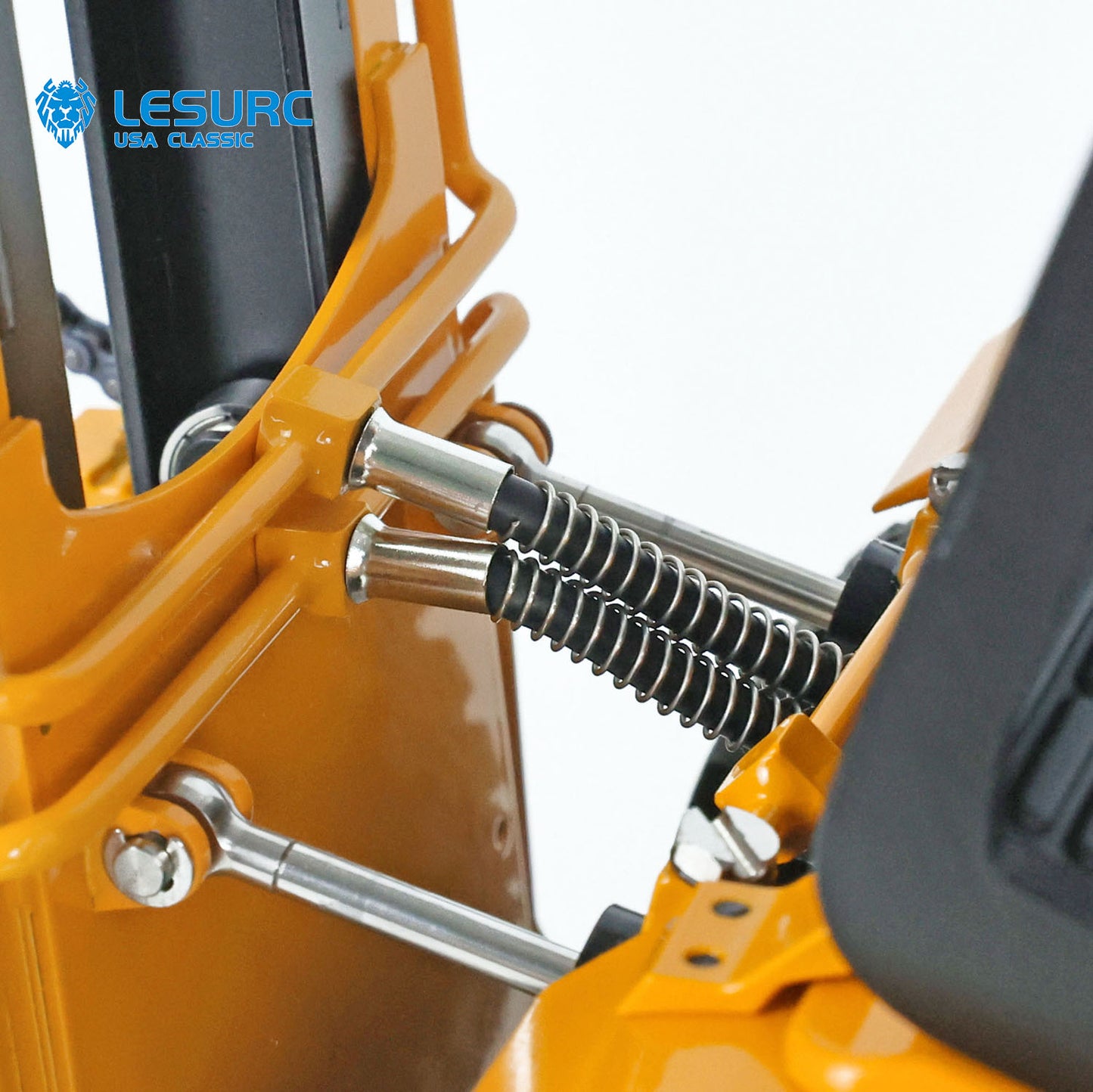 LESU A0002 1/14 Metal RC Hydraulic Forklift with FlySky I6S Radio Controller Sound Light System for Remote Control Construction Vehicle Enthusiasts