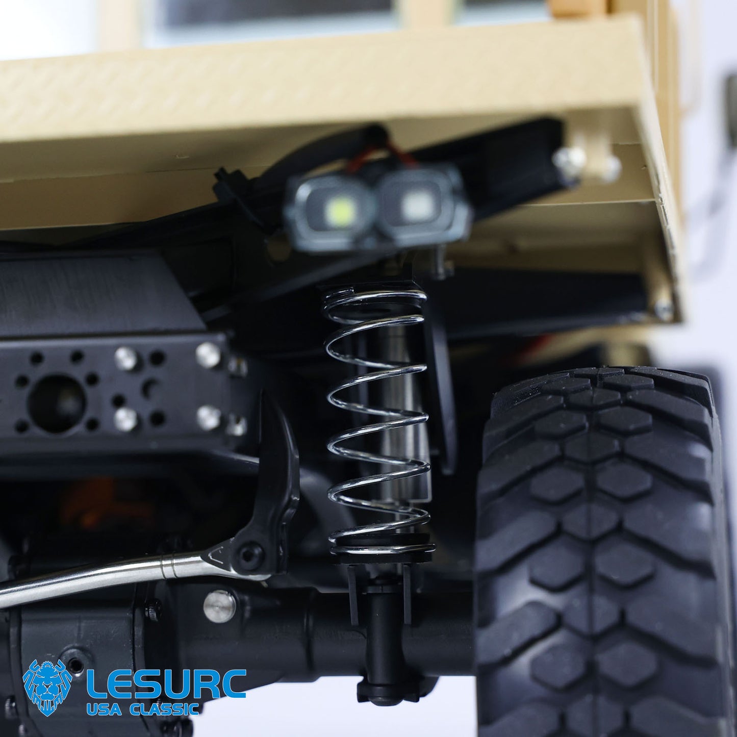 LESU UM406 1/10 Metal RC Off-Road Vehicle 2-Speed Transmission Winch Alloy Wheel Hubs Sound Light System FS I6S Radio Controller