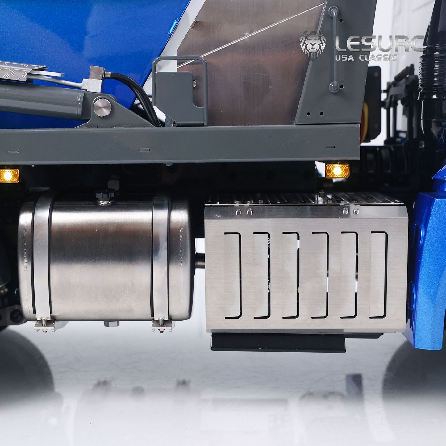 LESU 1/14 4X4 Skip Loader 3Speed 3363 MetalChassisRC Hydraulic Swing Arm Garbage Dump Truck Light Sound Hub Reduction Axle