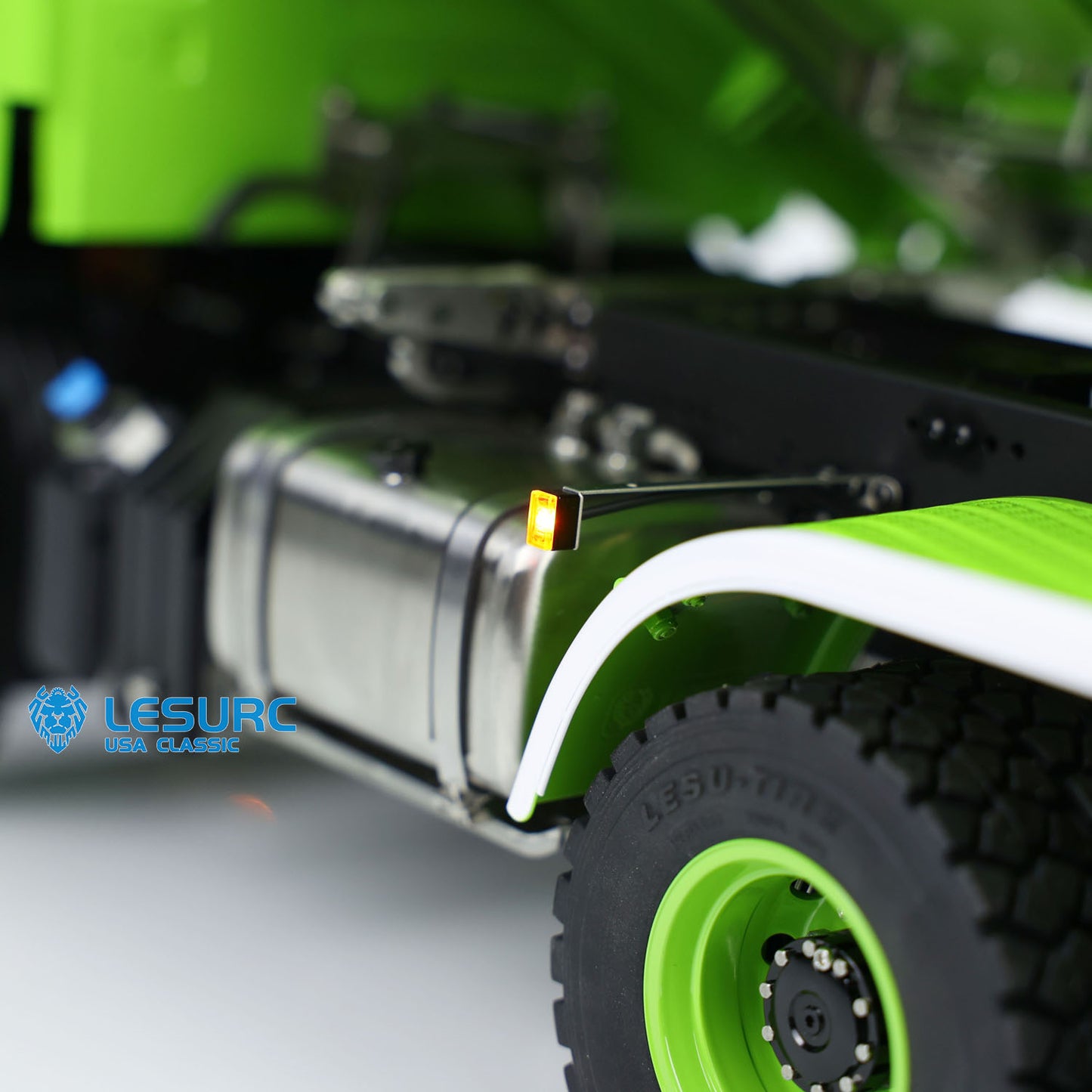 LESU 770S 1/14 6x6 RC Hydraulic Dumper Truck 3-way Remote Control Tipper Model Simulation Construction Vehicle 3Speed Light Sound