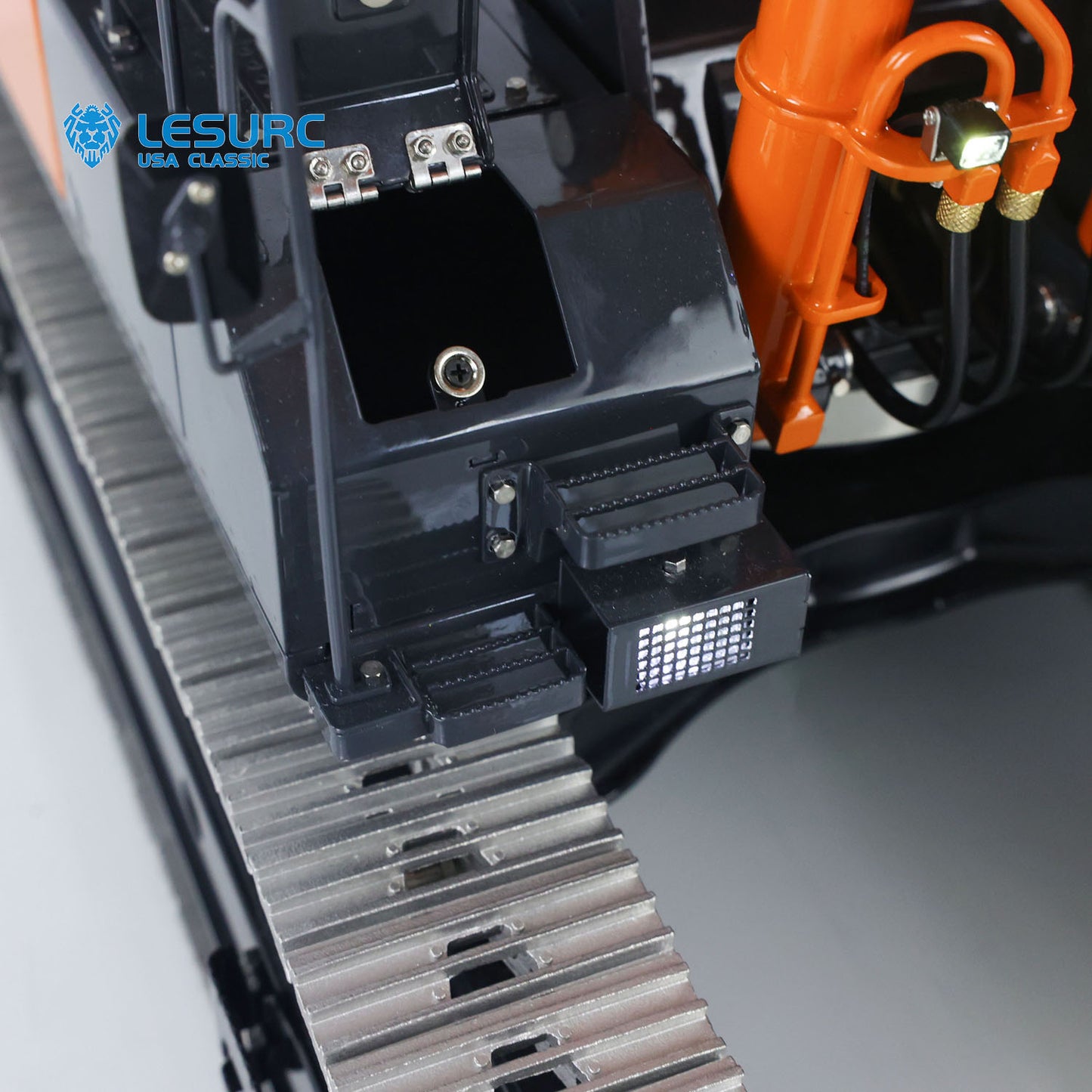 LESU Aoue-ZX490 1/14 Metal RC Hydraulic Excavator B0026 with FlySky PL18EV Lite Radio Controller 6CH Valve Brushless Motor Light Sound System