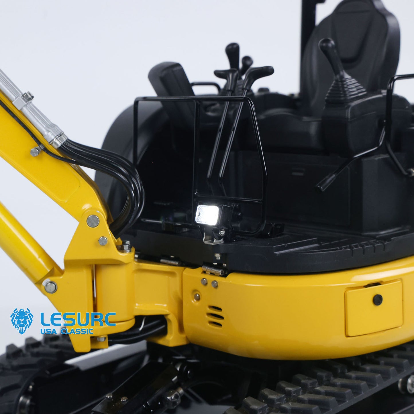 LESU PC30 1/14 Metal RC Hydraulic Excavator B0003 KIT/PNP Mini Digger 6CH Reversing Valve System Brushless Motor Lighting for Hobby Collectors