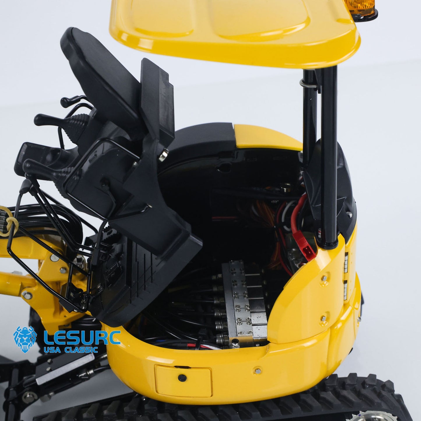 LESU PC30 1/14 Metal RC Hydraulic Excavator B0003 KIT/PNP Mini Digger 6CH Reversing Valve System Brushless Motor Lighting for Hobby Collectors