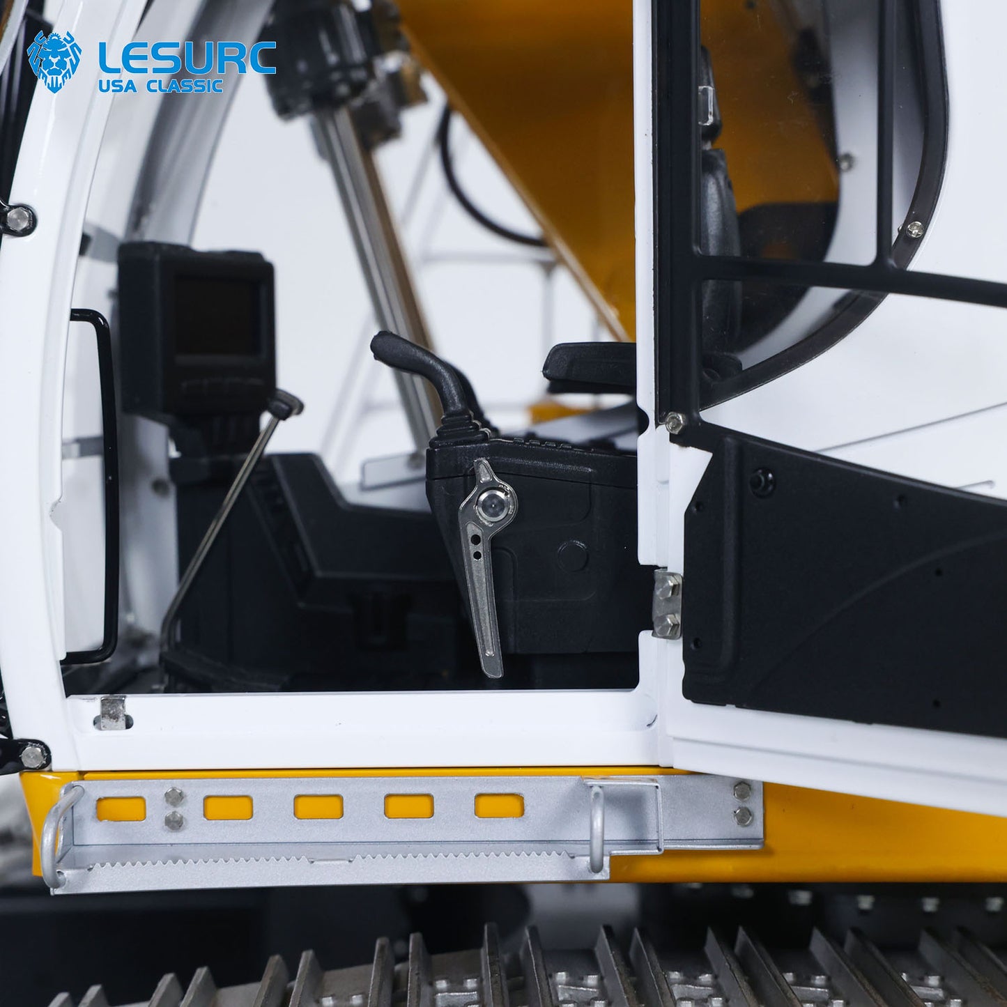 LESU 1/14 RC Hydraulic Excavator LR956 Metal 3 Arms Remote Control Digger Model 4+3CH Valve Dual Pumps Light Flysky PL18EV LITE