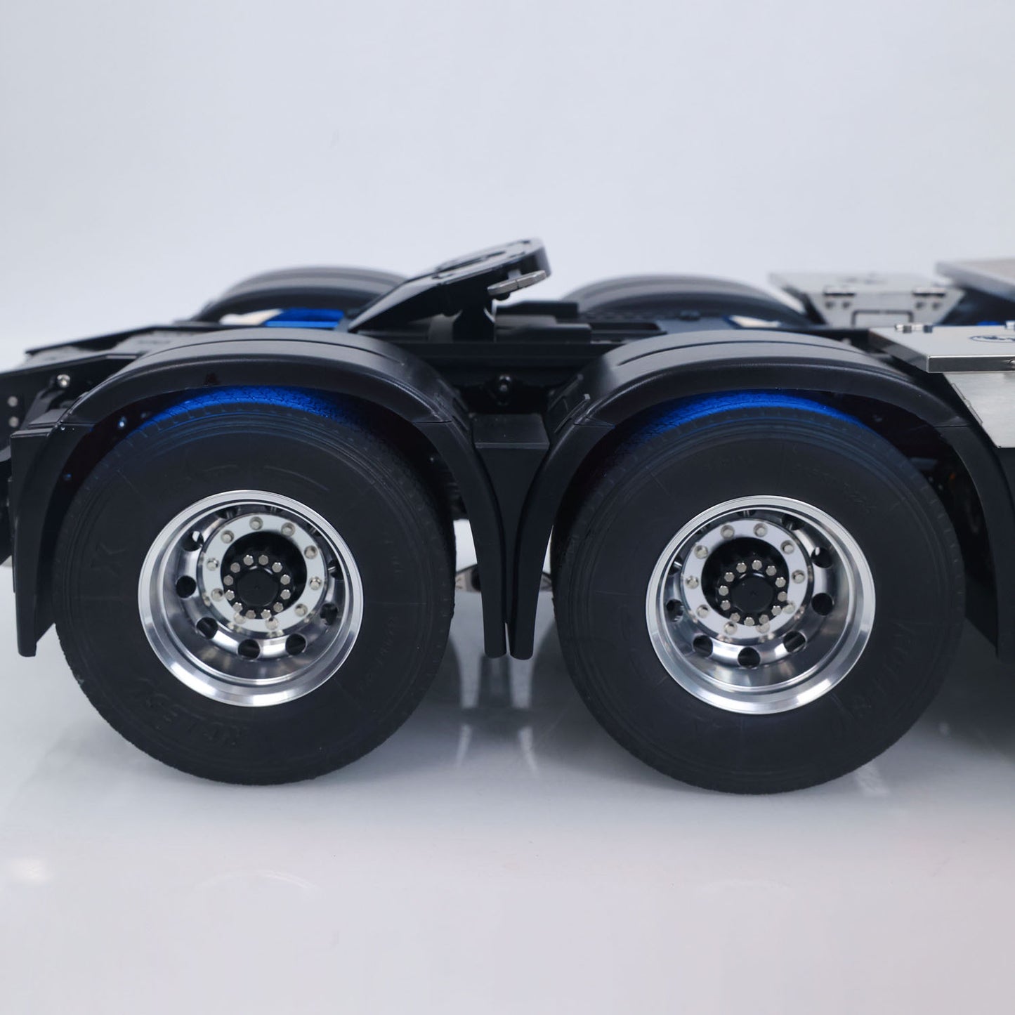 TOUCAN 1/14 Remote Control Tractor Truck LESU 8x8 Metal Chassis ST8 Radio System 2 Speed Gearbox Light Sounds Smoke Axle Locks