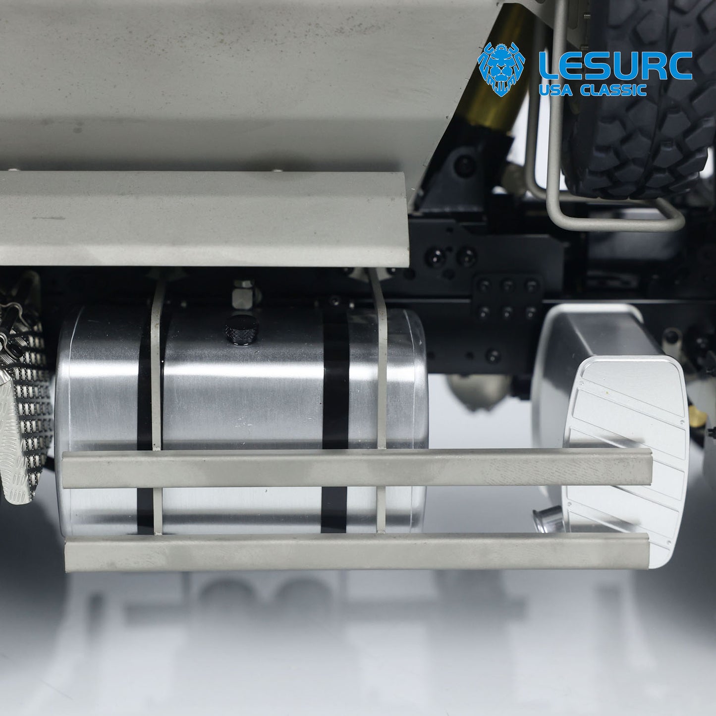 LESU TGS Cabin 1/14 8*8/6*6 Metal RC Dumper Truck Hydraulic Contruction Vehicle Light Sound System for Professional Model Hobbyists