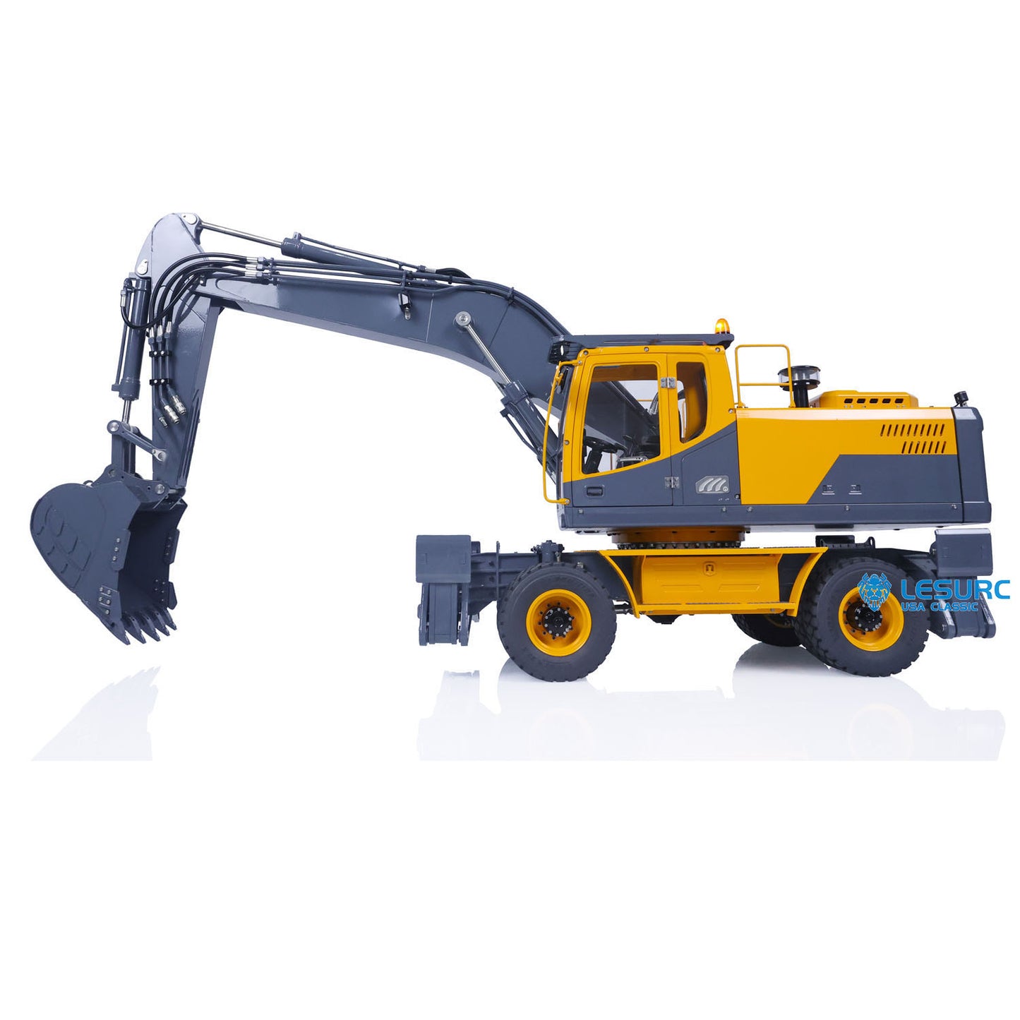 LESU AoueET30H 1/14 Metal RC Hydraulic Excavator A0006 PNP Wheeled Digger with 8CH Valve Hobbywing ESC Light System for Construction Model Builders