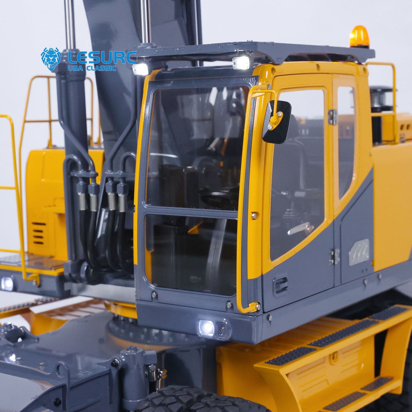 LESU AoueET30H 1/14 Metal RC Hydraulic Excavator A0006 PNP Wheeled Digger with 8CH Valve Hobbywing ESC Light System for Construction Model Builders