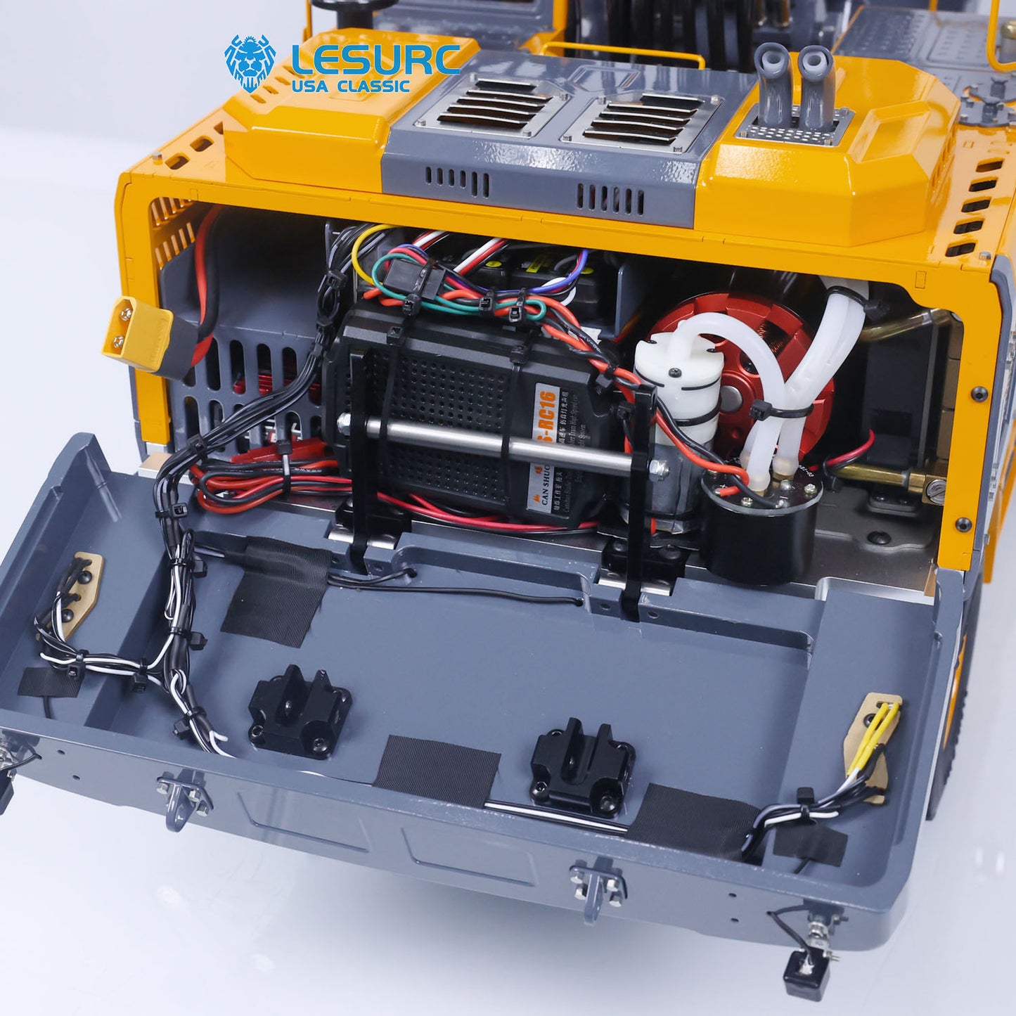 LESU AoueET30H 1/14 Metal RC Hydraulic Excavator A0006 PNP Wheeled Digger with 8CH Valve Hobbywing ESC Light System for Construction Model Builders