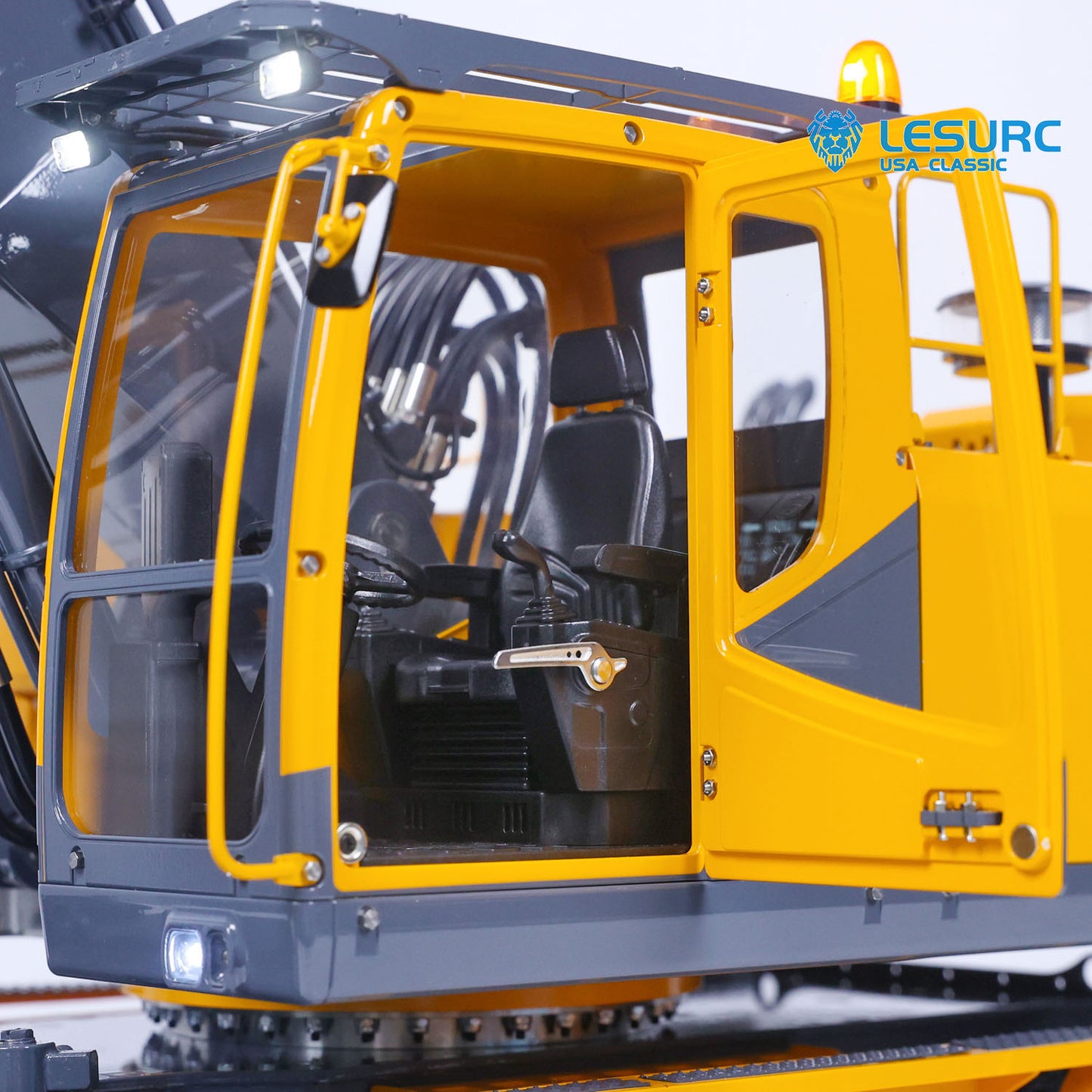 LESU AoueET30H 1/14 Metal RC Hydraulic Excavator A0006 PNP Wheeled Digger with 8CH Valve Hobbywing ESC Light System for Construction Model Builders