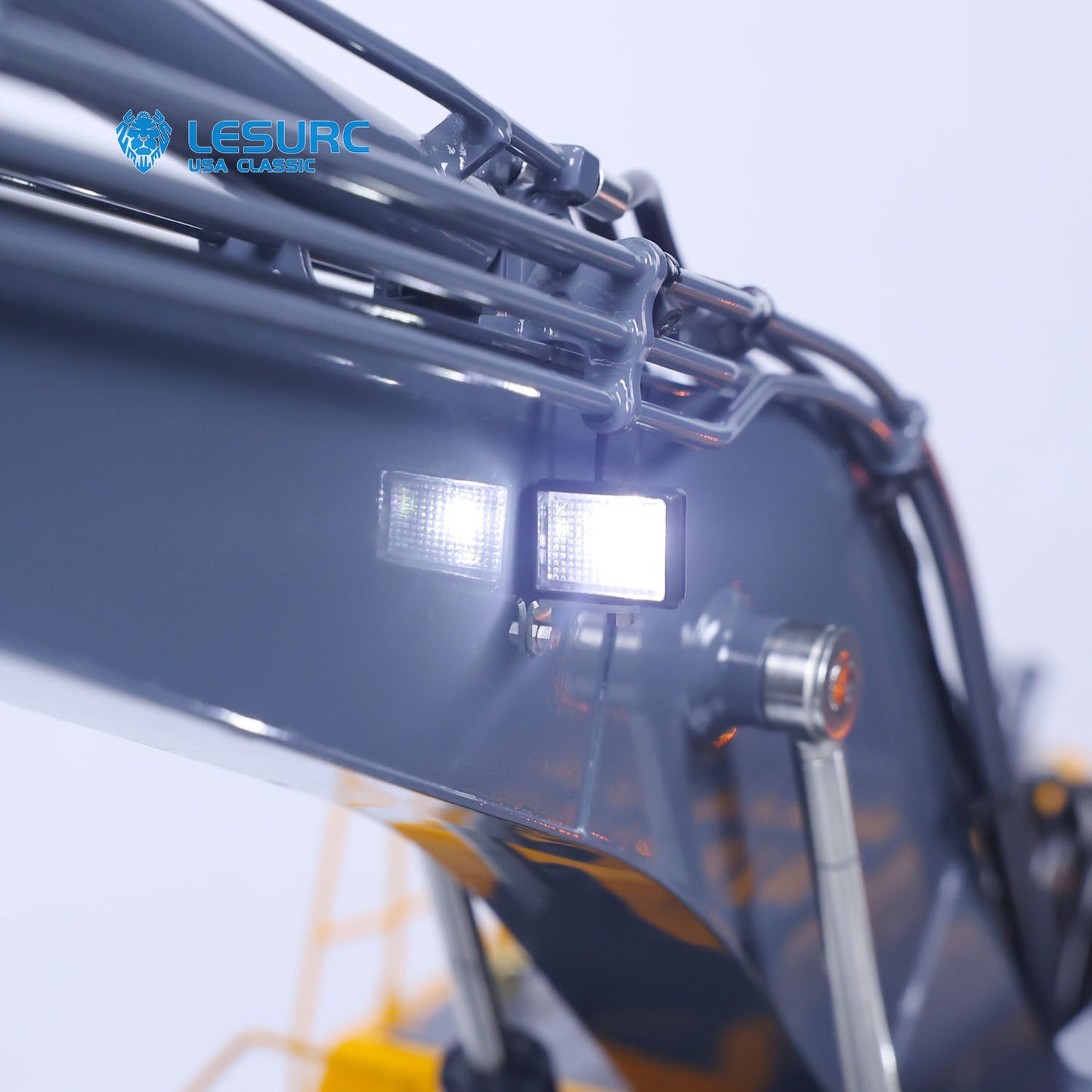 LESU AoueET30H 1/14 Metal RC Hydraulic Excavator A0006 PNP Wheeled Digger with 8CH Valve Hobbywing ESC Light System for Construction Model Builders