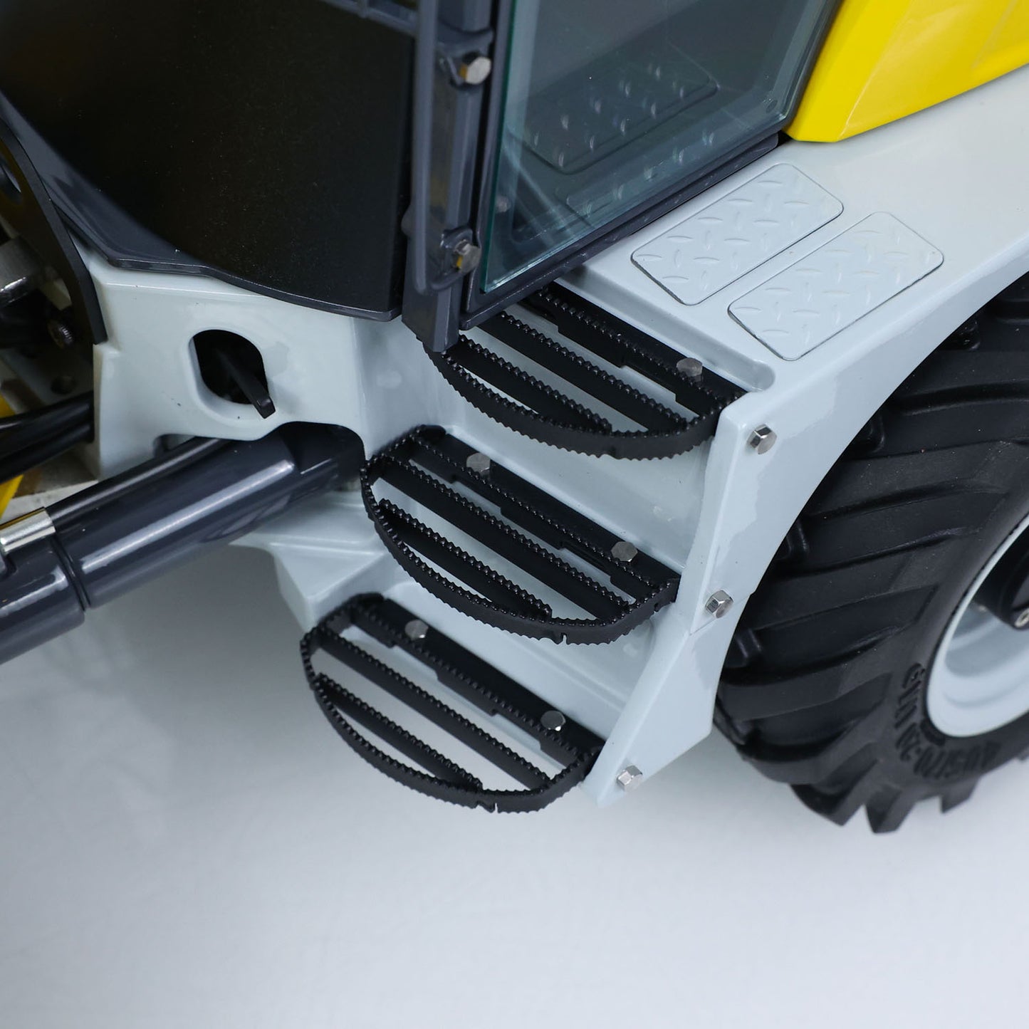 IN STOCK LESU 1/14 RC Hydraulic Telescopic Arm Loader AT1050 Tipper Construction Truck Model With 4 Wheel Drive I6S Radio System Fork